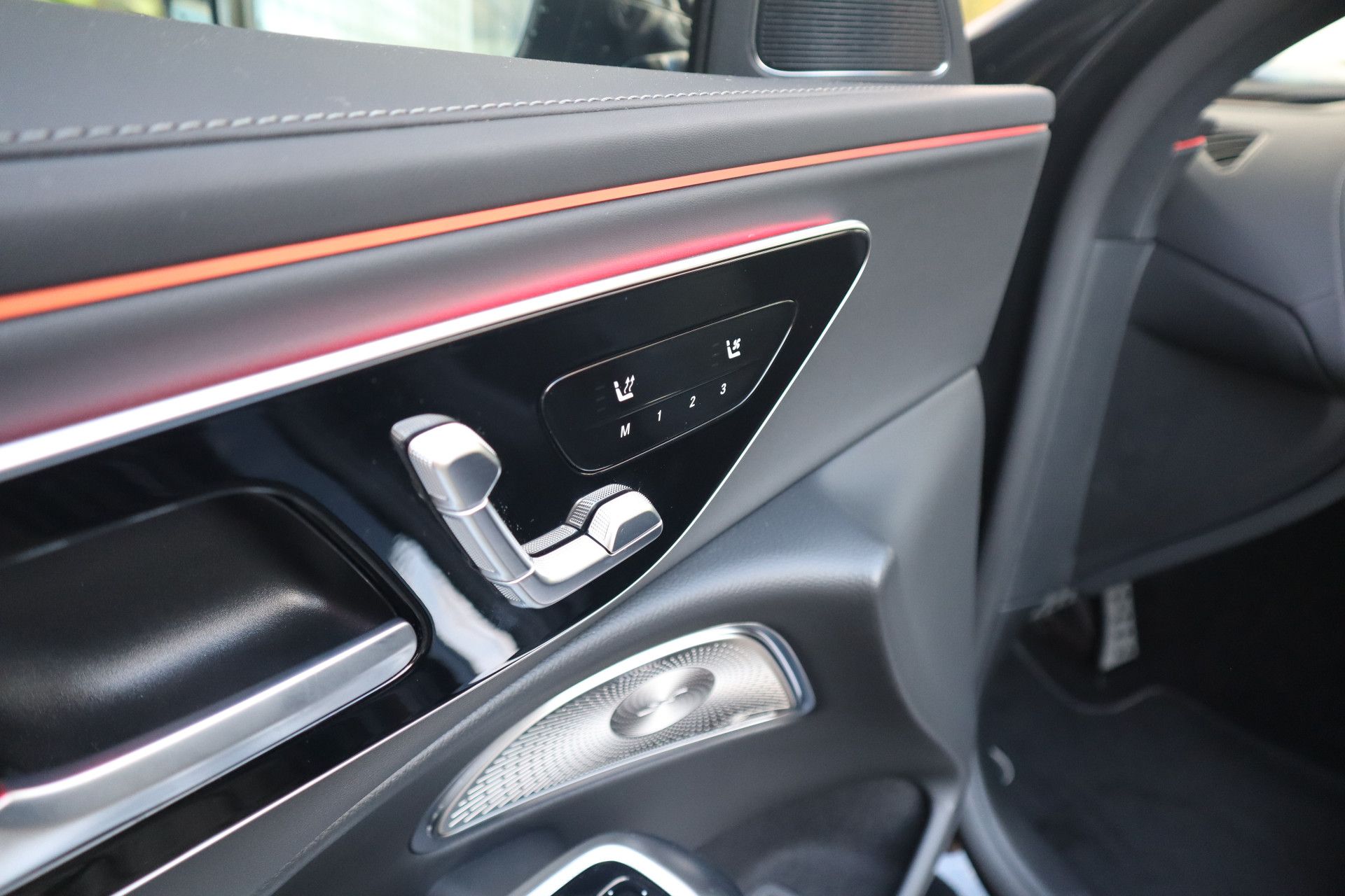 Afbeelding Mercedes-AMG E-Klasse Estate  53 4MATIC+ BRABUS700, Performance Stoelen, Pano, Trekhaak, Hyperscreen, Distronic