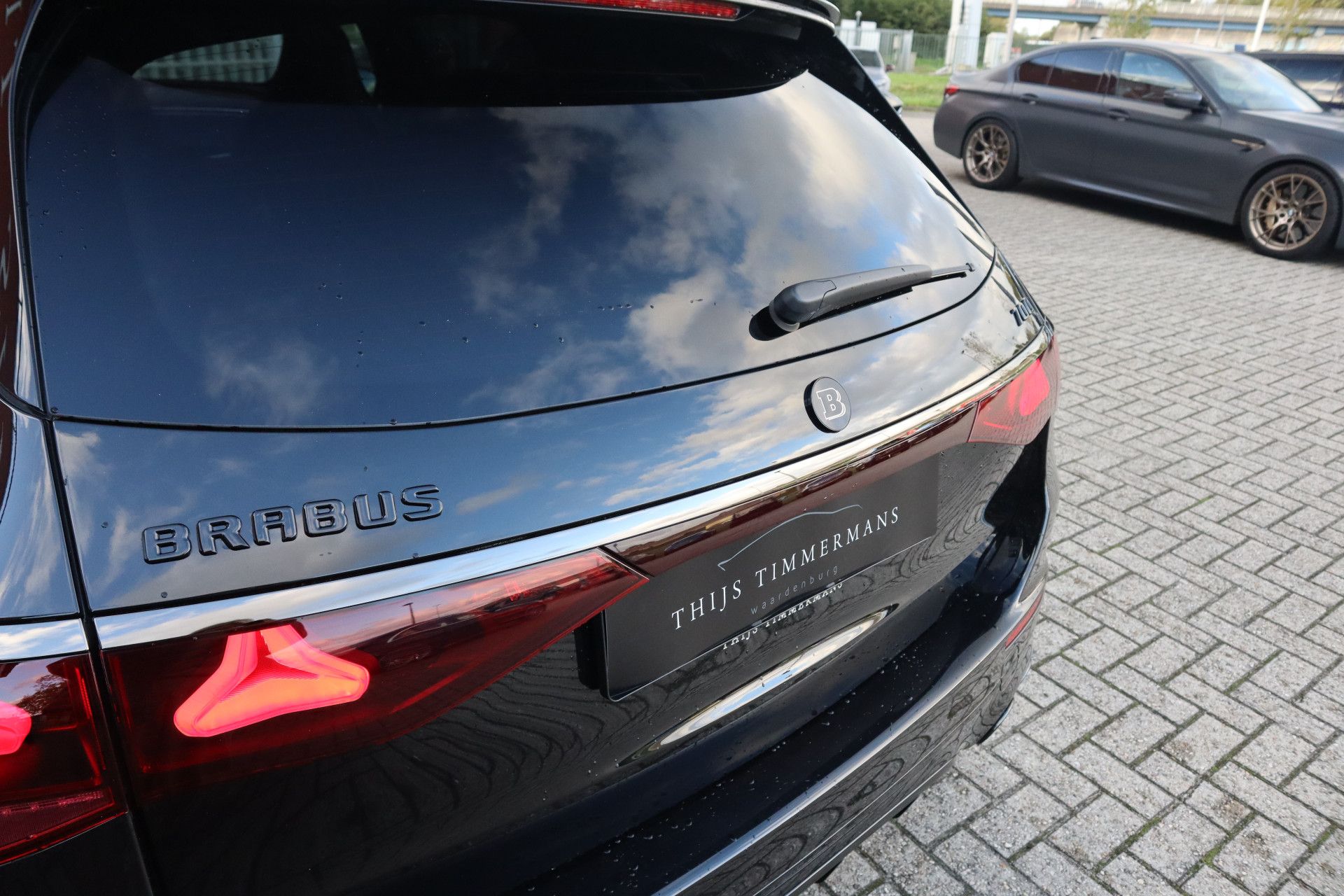 Afbeelding Mercedes-AMG E-Klasse Estate  53 4MATIC+ BRABUS700, Performance Stoelen, Pano, Trekhaak, Hyperscreen, Distronic