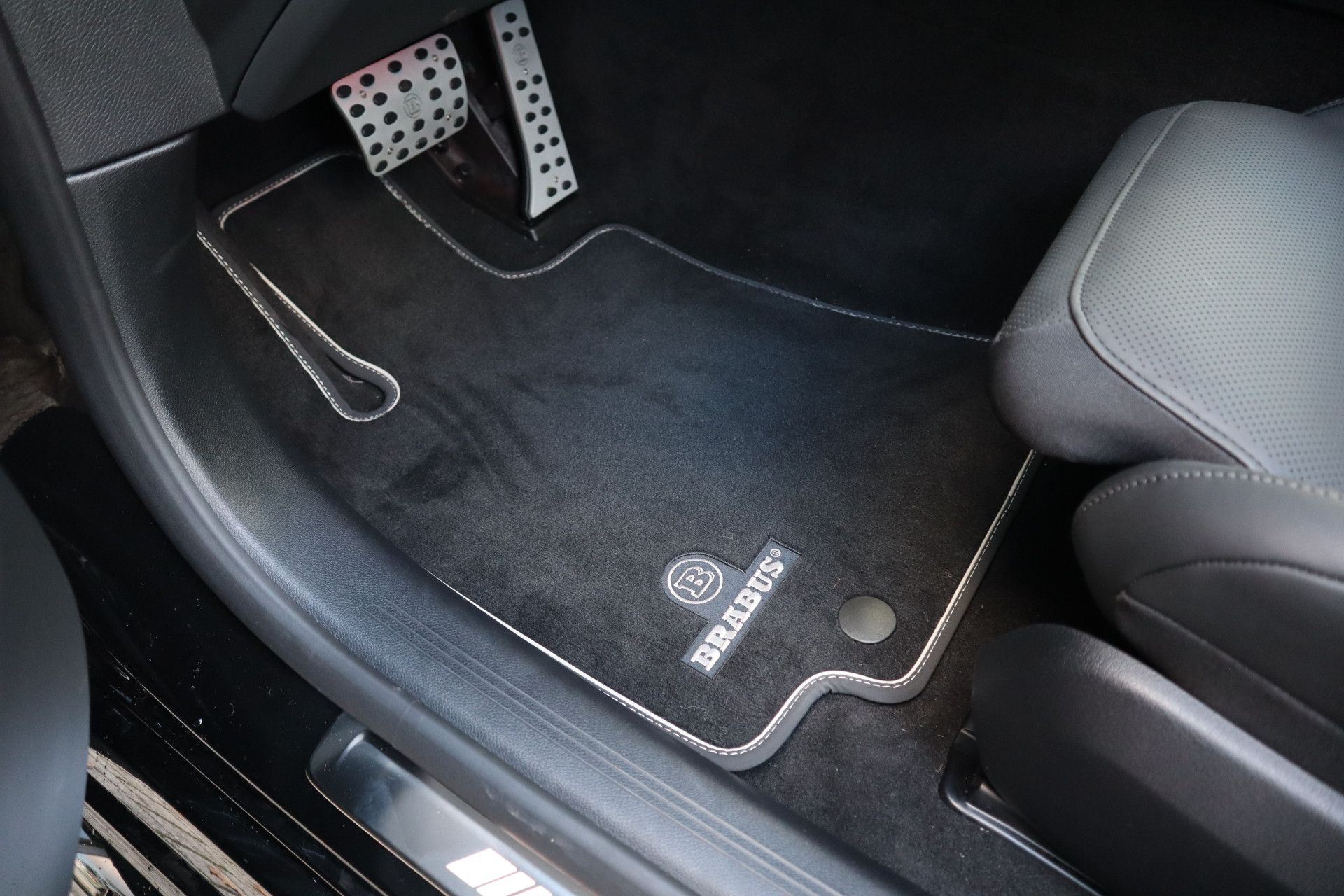 Afbeelding Mercedes-AMG E-Klasse Estate  53 4MATIC+ BRABUS700, Performance Stoelen, Pano, Trekhaak, Hyperscreen, Distronic