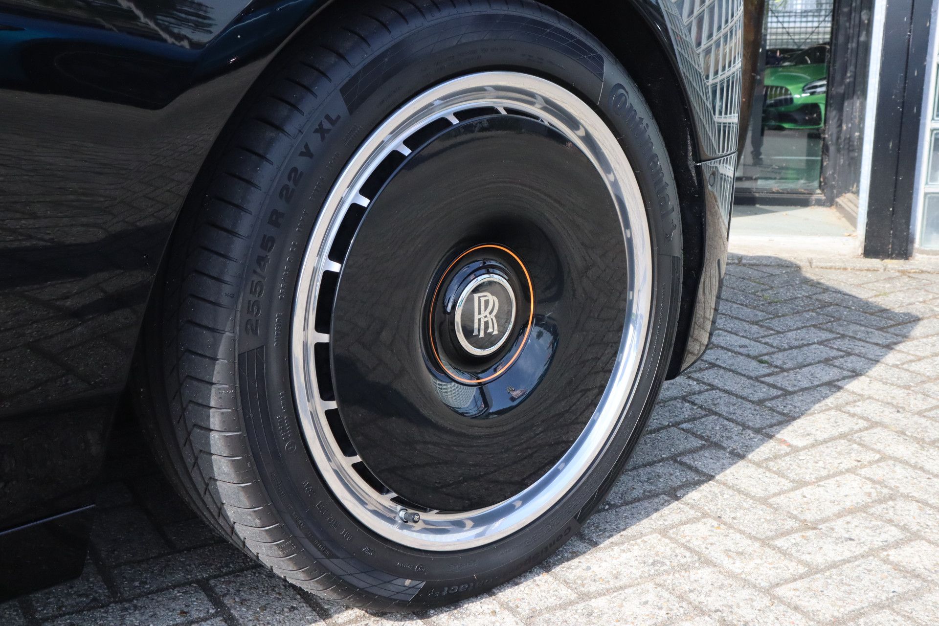 Afbeelding Rolls-Royce Phantom Series II | Starlight, Bespoke Audio, Massage, Entertainment