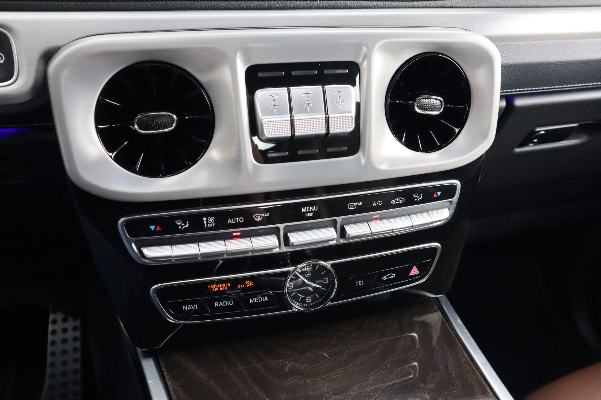 Afbeelding Mercedes-Benz G-Klasse 500 | AMG-Line, Massage, Rij-assistentie pakket, Burmester, Trekhaak, Zitklima, TV