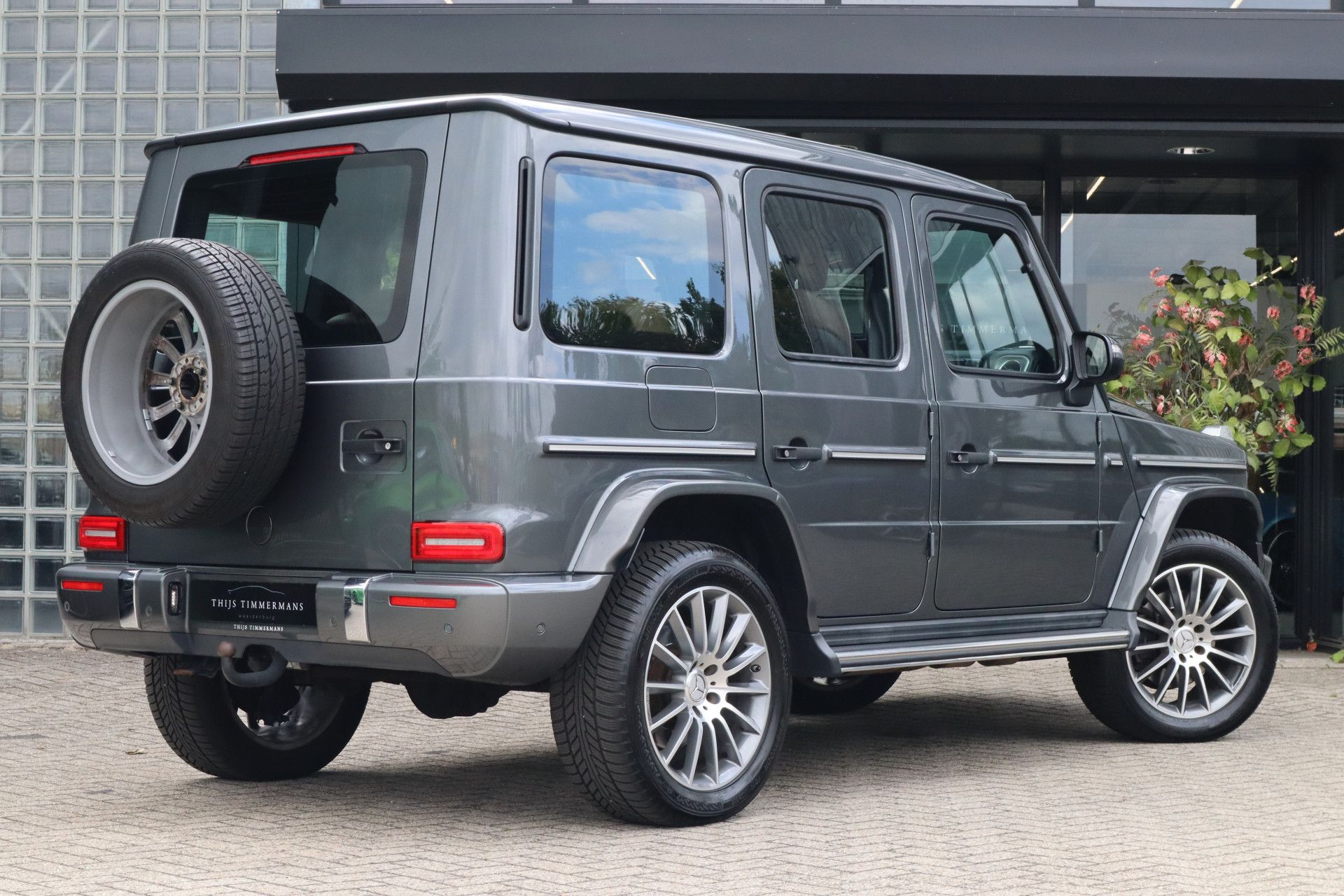 Afbeelding Mercedes-Benz G-Klasse 500 | AMG-Line, Massage, Rij-assistentie pakket, Burmester, Trekhaak, Zitklima, TV