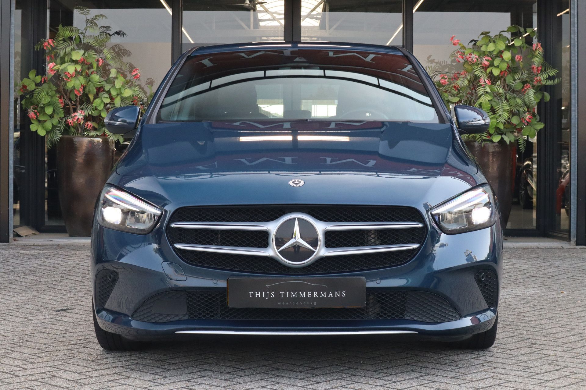 Afbeelding Mercedes-Benz B-Klasse 180 Advantage | Automaat, Achteruitrijcamera, Airco, Spoorassistent, Denimblauw