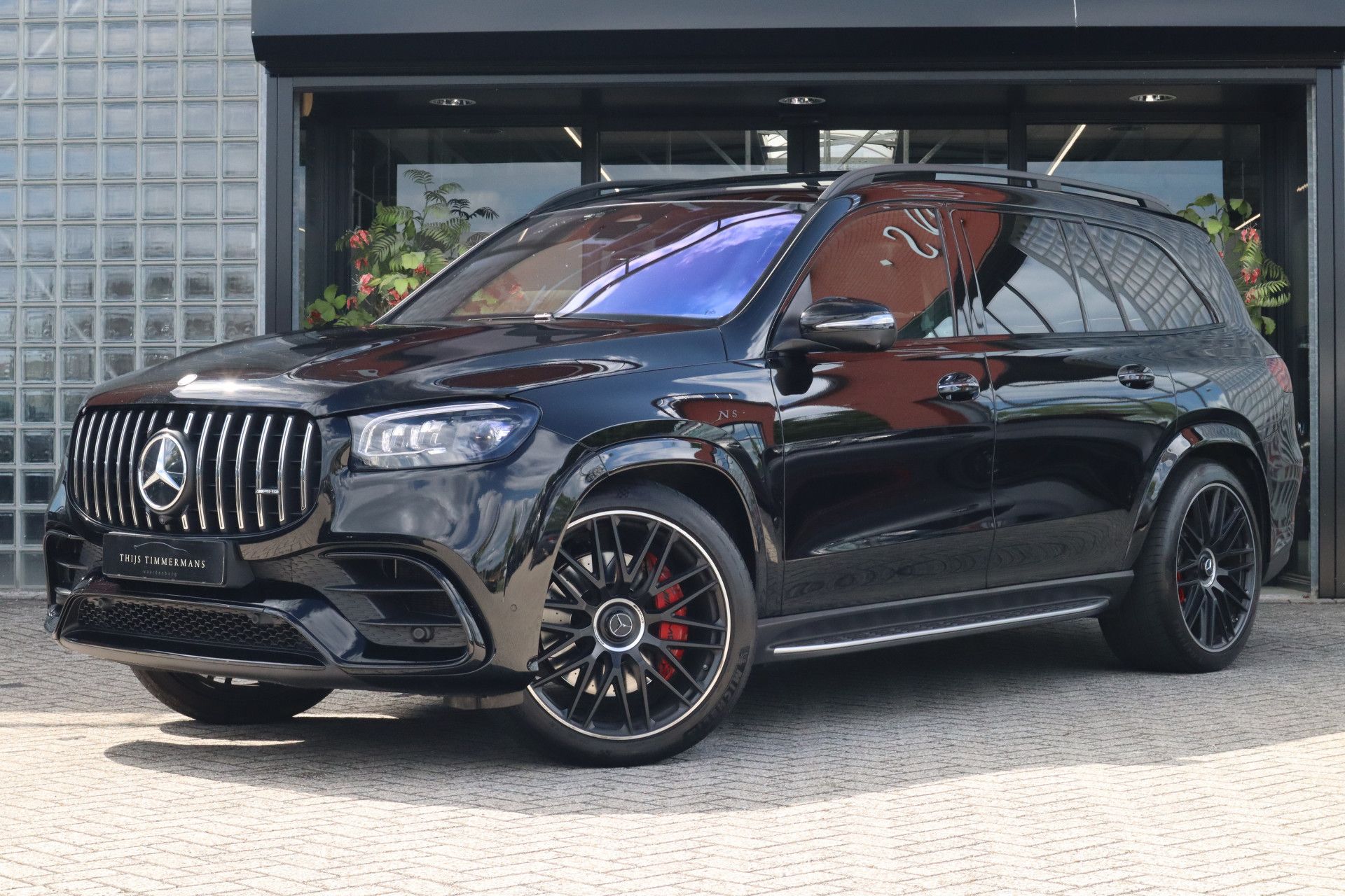 Afbeelding Mercedes-AMG GLS 63  4MATIC+ | Burmester High End 3D, Carbon int., Entertainment, Massage, Leder Exclusief, Rij-ass. Plus pakket, Standkachel, Driver's Package, Zonweringspakket, Trekhaak