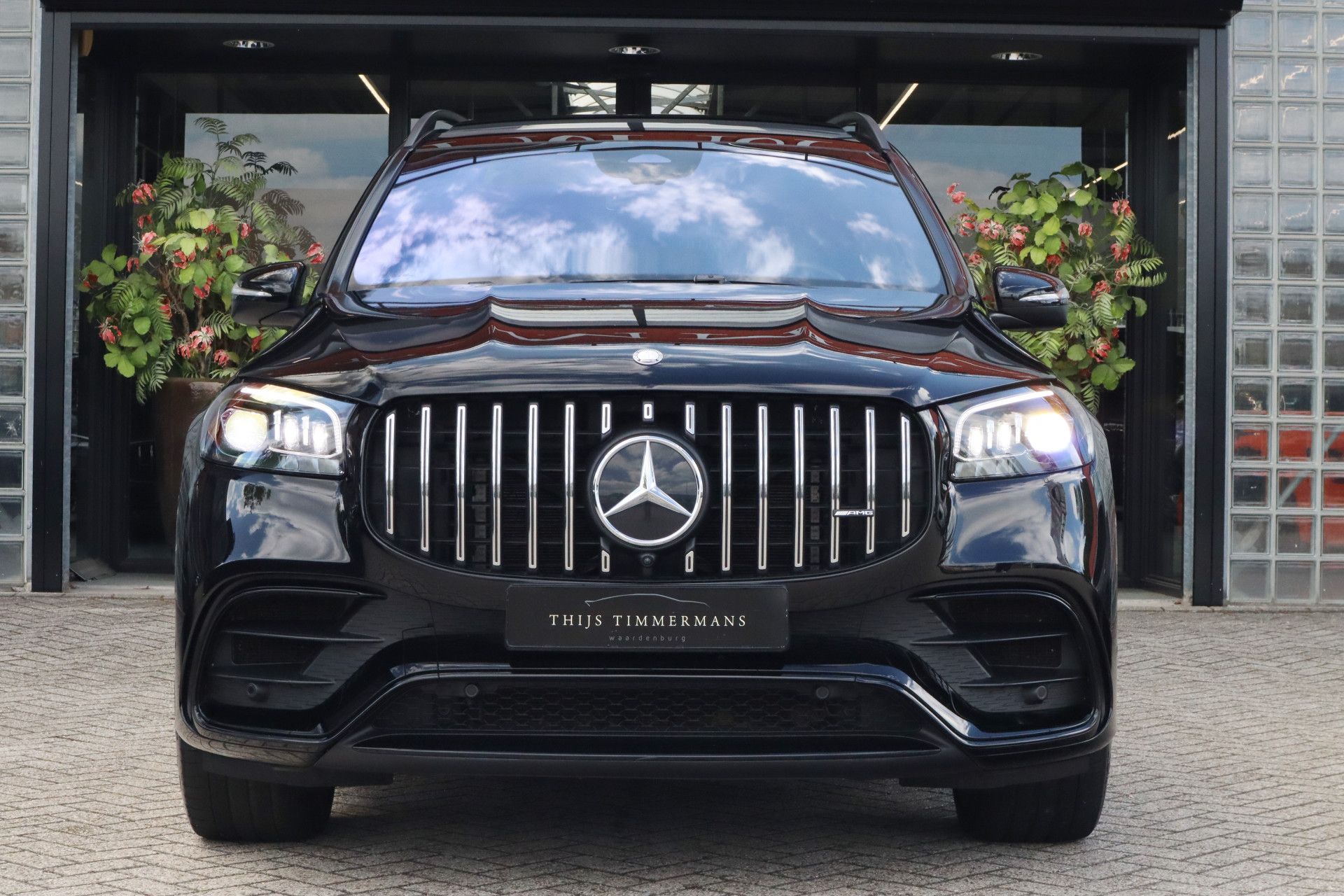 Afbeelding Mercedes-AMG GLS 63  4MATIC+ | Burmester High End 3D, Carbon int., Entertainment, Massage, Leder Exclusief, Rij-ass. Plus pakket, Standkachel, Driver's Package, Zonweringspakket, Trekhaak