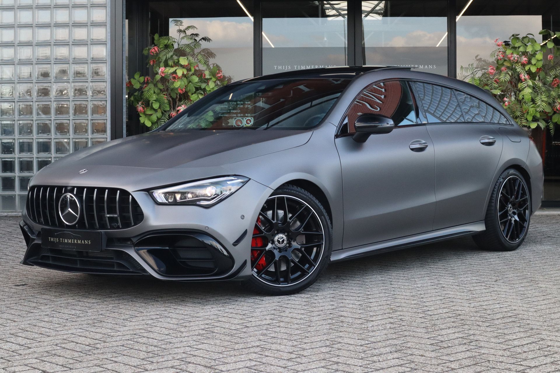 Afbeelding Mercedes-AMG CLA-Klasse Shooting Brake  45 S 4MATIC+ | Rij-ass. Plus pakket, Pano, Driver's Package, Memory, Stoelverwarming, Burmester, Night-pakket, Trekhaak