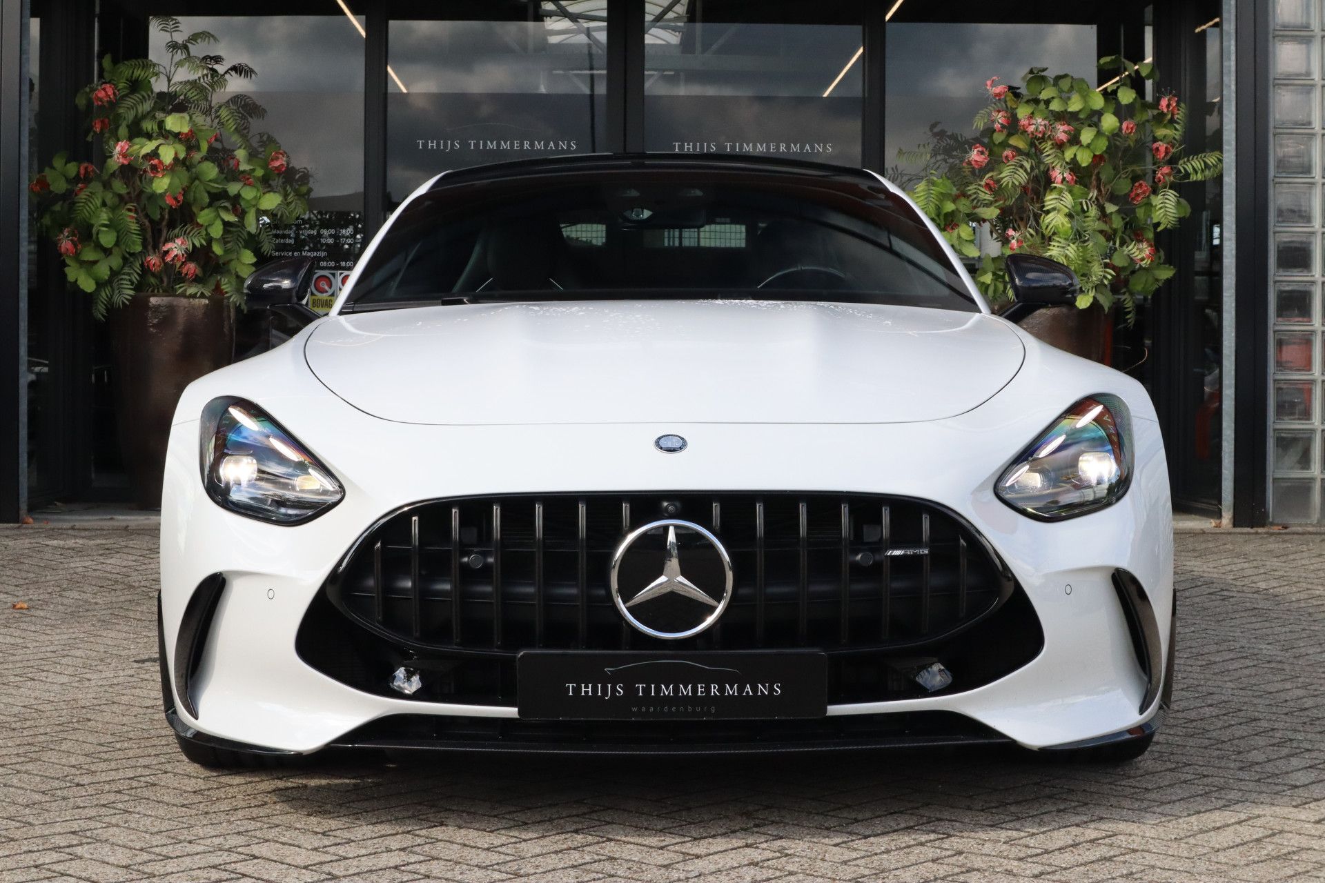 Afbeelding Mercedes-AMG AMG GT 63 S E Performance | Keramisch, Carbon in/ex, Aerodynamica-pakket, Dynamic Plus pakket, 21 inch, Achterasbesturing, Performance-stoelen, Rij-ass. Plus pakket, Burmester High End, Panoramadak