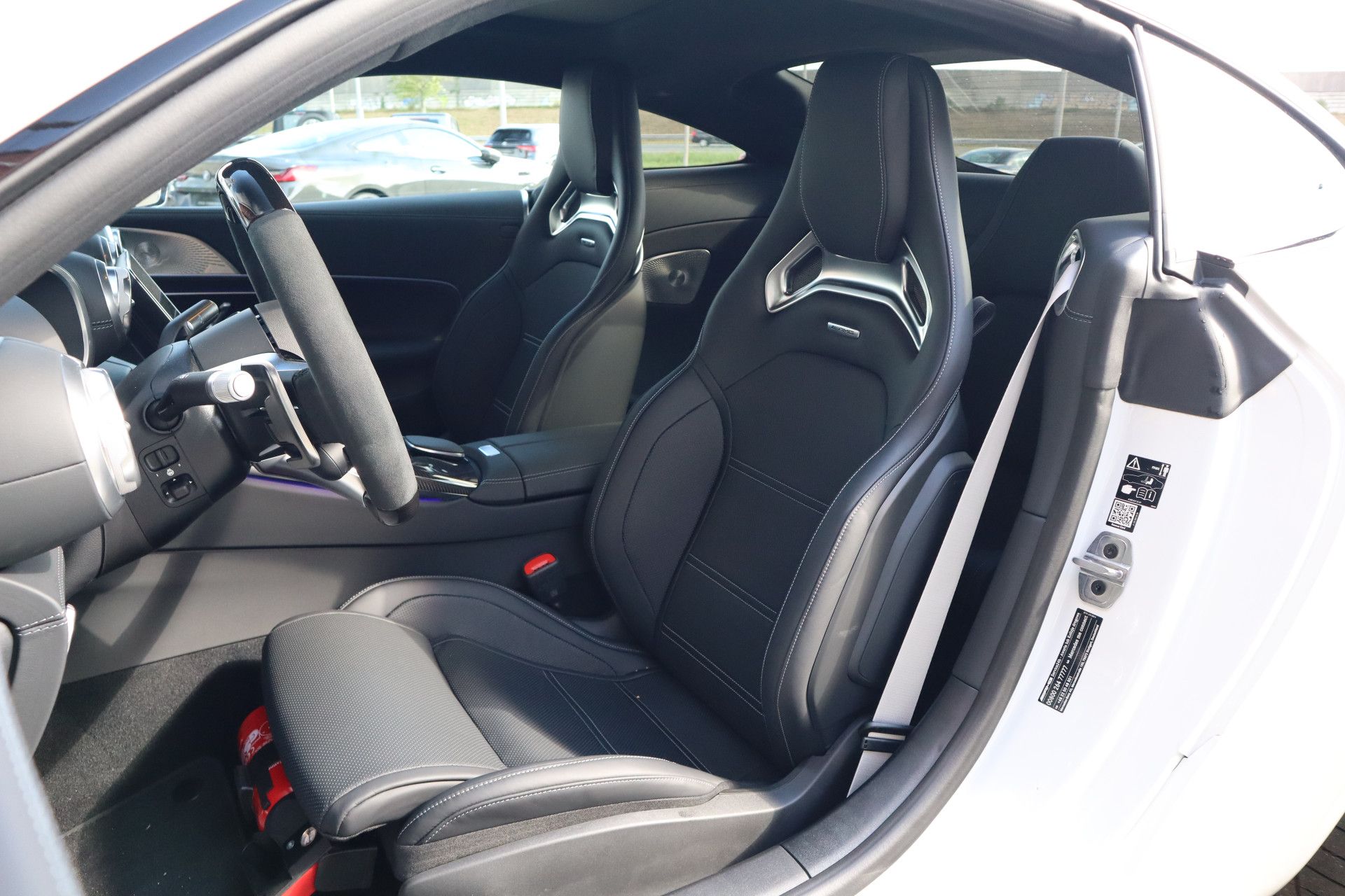 Afbeelding Mercedes-AMG AMG GT 63 S E Performance | Keramisch, Carbon in/ex, Aerodynamica-pakket, Dynamic Plus pakket, 21 inch, Achterasbesturing, Performance-stoelen, Rij-ass. Plus pakket, Burmester High End, Panoramadak