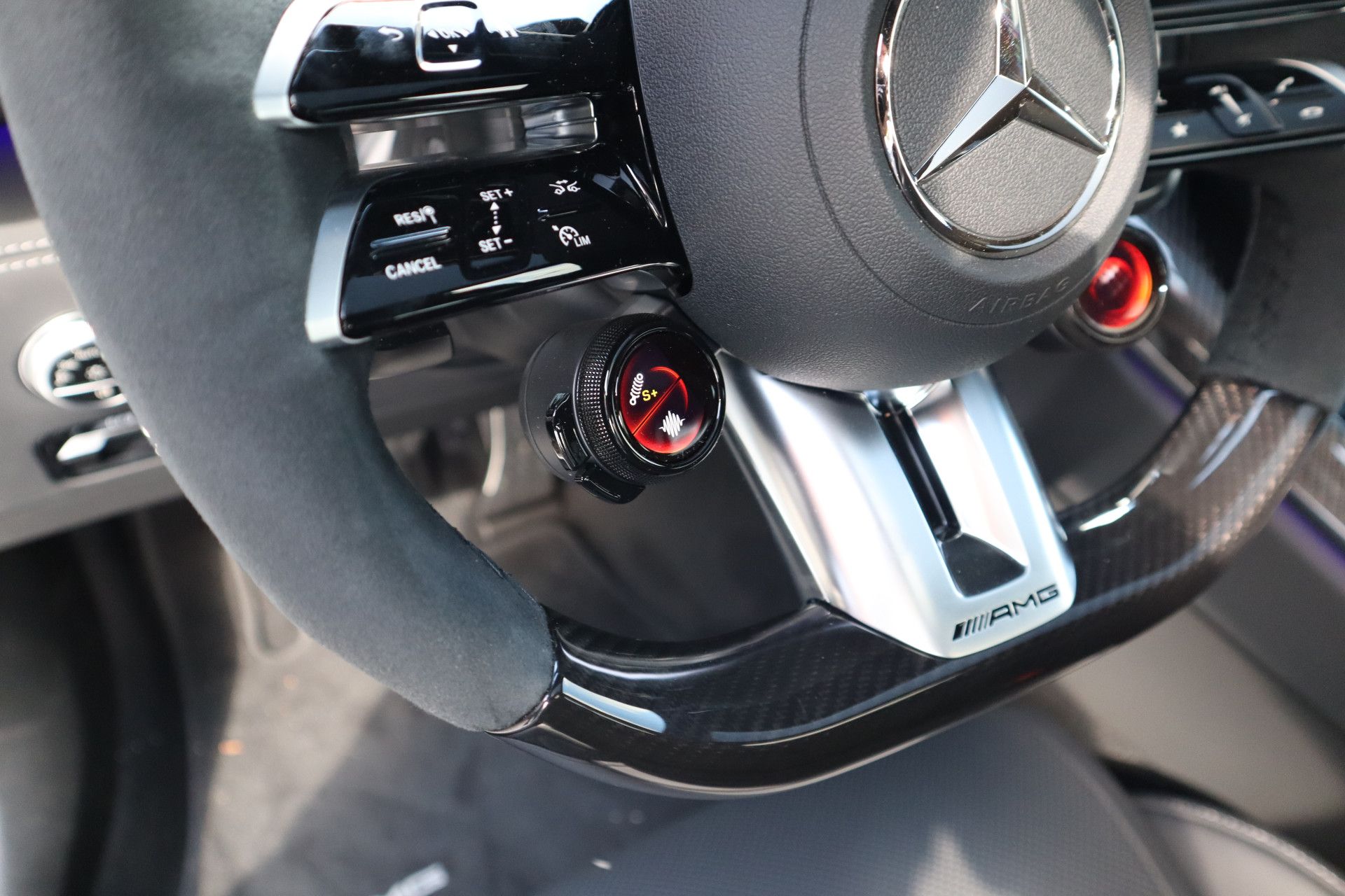 Afbeelding Mercedes-AMG AMG GT 63 S E Performance | Keramisch, Carbon in/ex, Aerodynamica-pakket, Dynamic Plus pakket, 21 inch, Achterasbesturing, Performance-stoelen, Rij-ass. Plus pakket, Burmester High End, Panoramadak