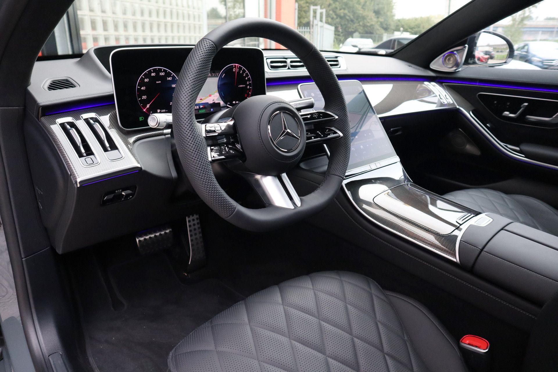 Afbeelding Mercedes-Benz S-Klasse 580 e 4MATIC Lang | AMG-Line, Achterasbesturing, Burmester High End 4D, Massage, Leder Exclusief, Chauffeurspakket, Rij-ass. Plus pakket, Warmtecomfortpakket, Zonweringspakket, Night-pakket