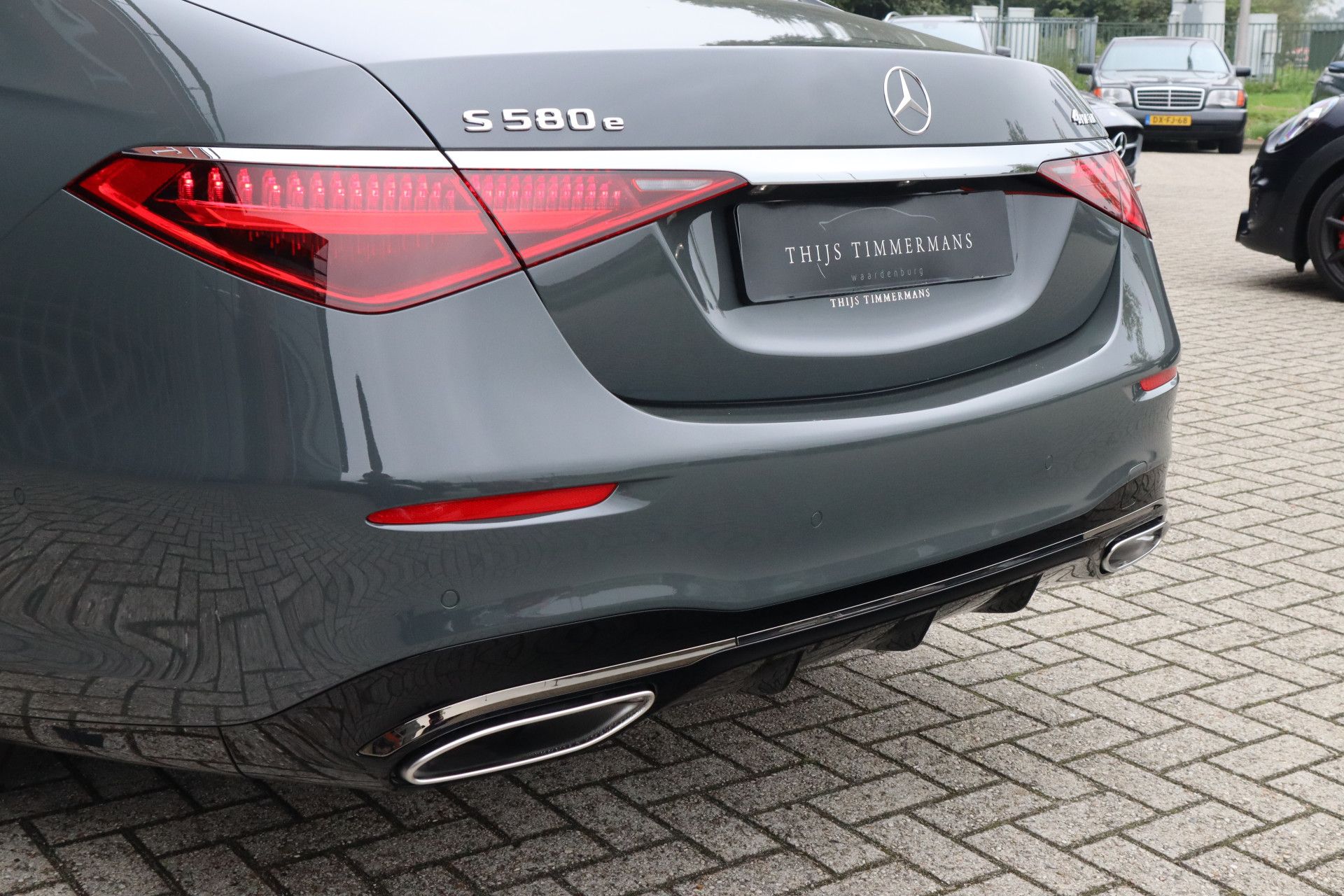 Afbeelding Mercedes-Benz S-Klasse 580 e 4MATIC Lang | AMG-Line, Achterasbesturing, Burmester High End 4D, Massage, Leder Exclusief, Chauffeurspakket, Rij-ass. Plus pakket, Warmtecomfortpakket, Zonweringspakket, Night-pakket
