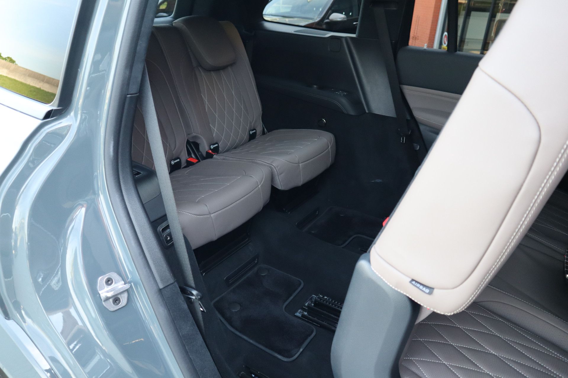 Afbeelding Mercedes-AMG GLS 63  4MATIC+ | Manufaktur Siliziumgrijs, Manufaktur interieur, Keramisch, Carbon interieur, Burmester High End 3D, Entertainment, Massagestoelen, Rij-ass. Plus pakket, Standkachel, Driver's Package