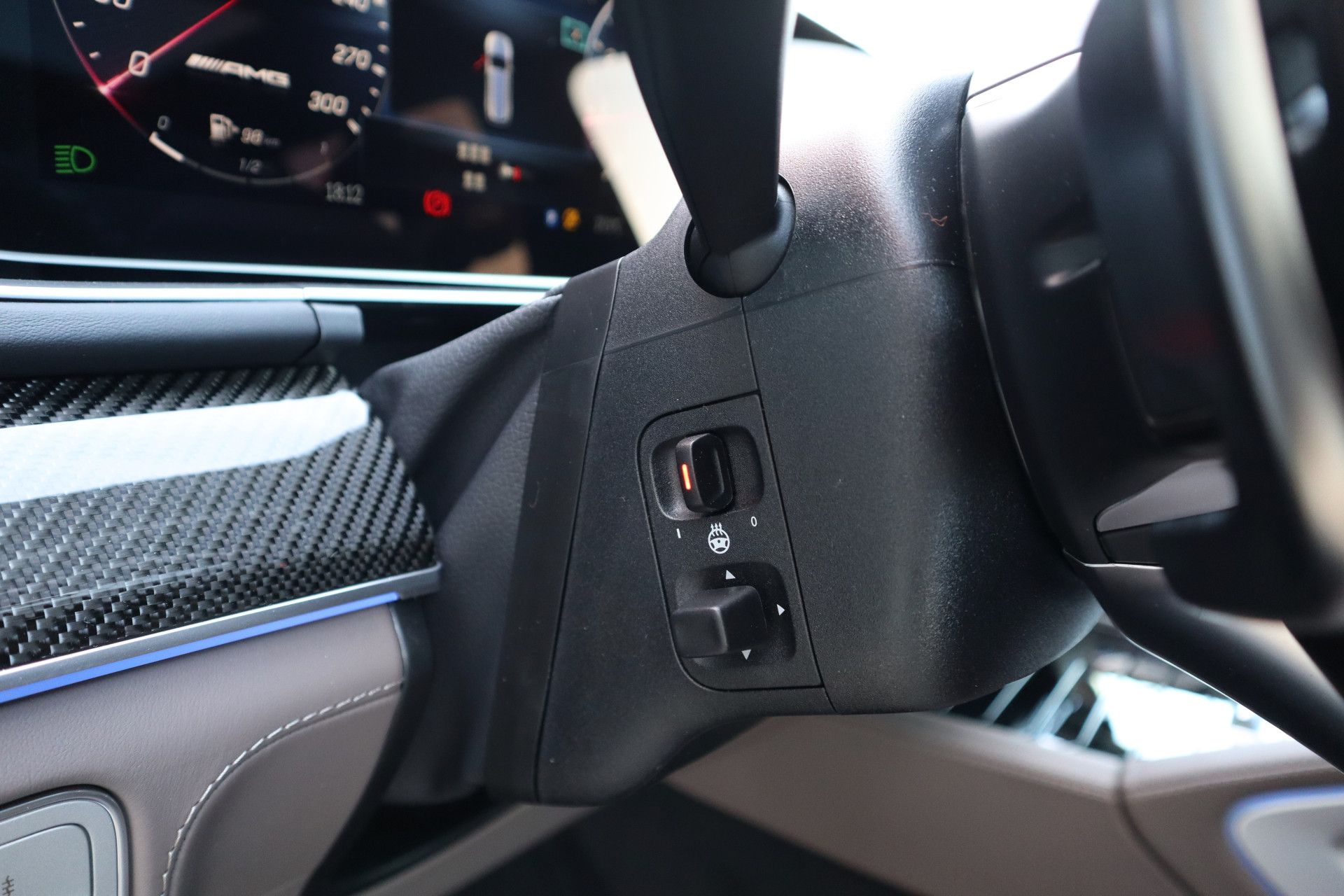 Afbeelding Mercedes-AMG GLS 63  4MATIC+ | Manufaktur Siliziumgrijs, Manufaktur interieur, Keramisch, Carbon interieur, Burmester High End 3D, Entertainment, Massagestoelen, Rij-ass. Plus pakket, Standkachel, Driver's Package