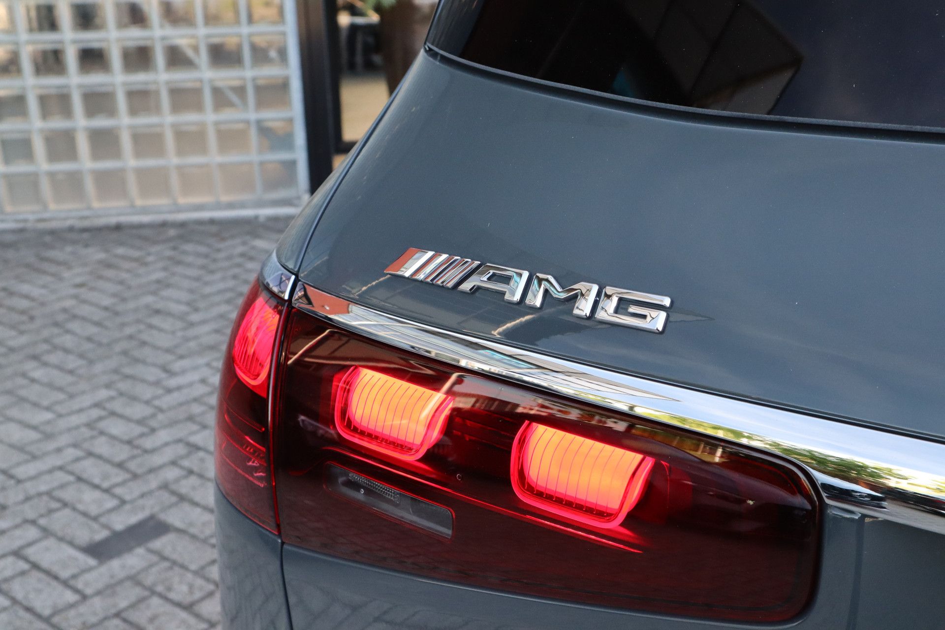 Afbeelding Mercedes-AMG GLS 63  4MATIC+ | Manufaktur Siliziumgrijs, Manufaktur interieur, Keramisch, Carbon interieur, Burmester High End 3D, Entertainment, Massagestoelen, Rij-ass. Plus pakket, Standkachel, Driver's Package