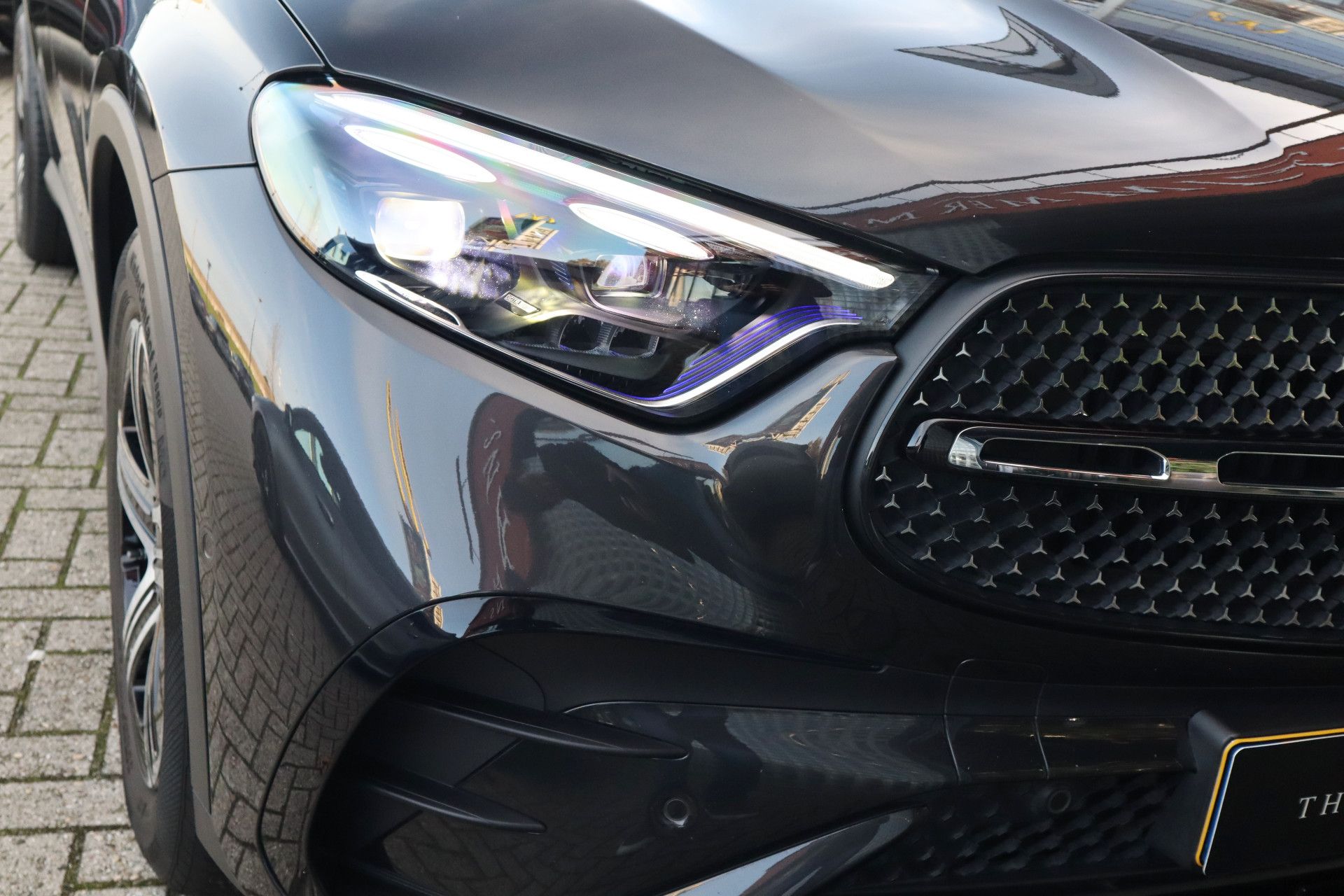 Afbeelding Mercedes-Benz GLC 200 4MATIC | AMG-Line, Luchtvering, Achterasbest., Rij-ass. pakket, Burmester, Pano, Memory, Stoelverwarming, Digital Light