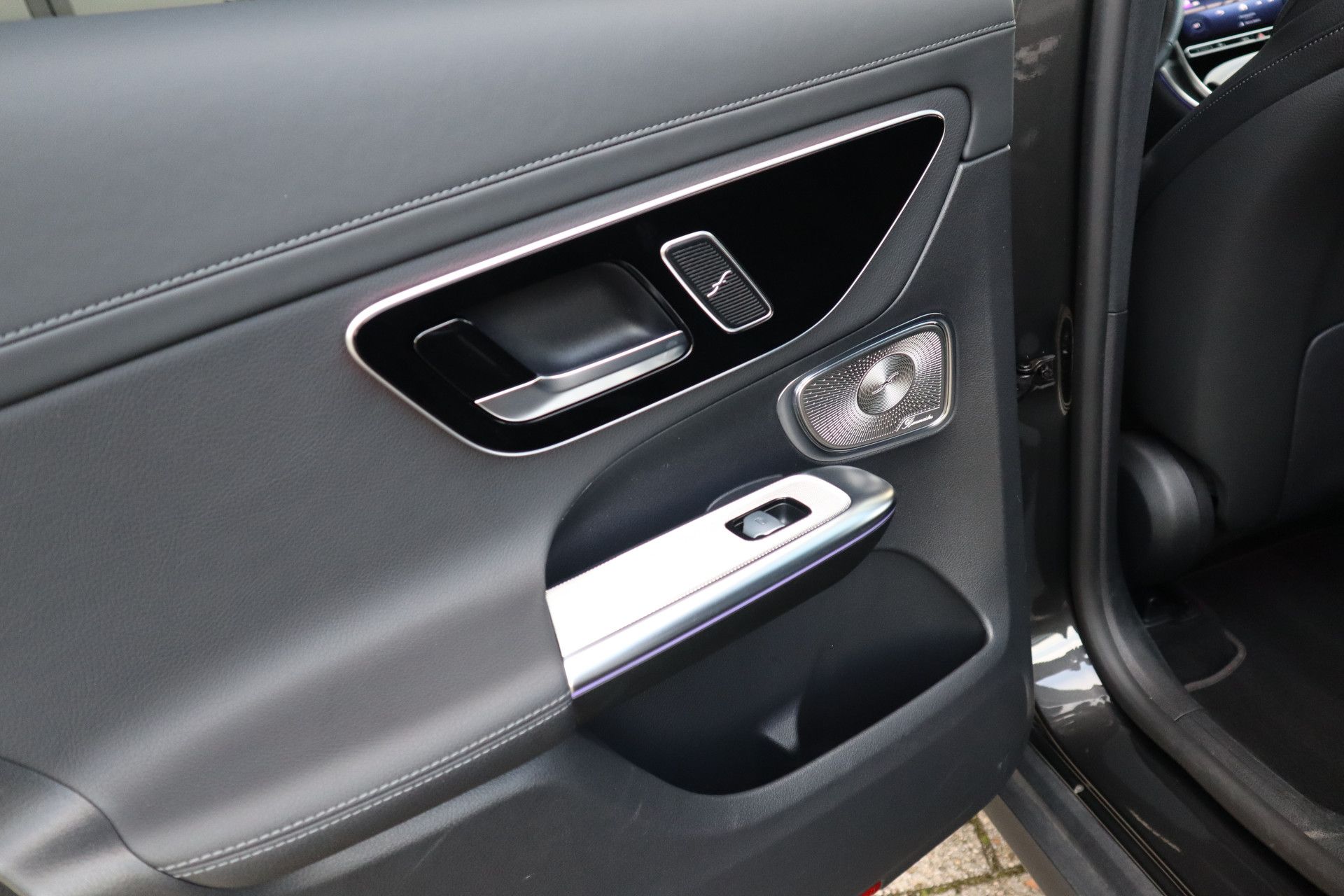 Afbeelding Mercedes-Benz GLC 200 4MATIC | AMG-Line, Luchtvering, Achterasbest., Rij-ass. pakket, Burmester, Pano, Memory, Stoelverwarming, Digital Light