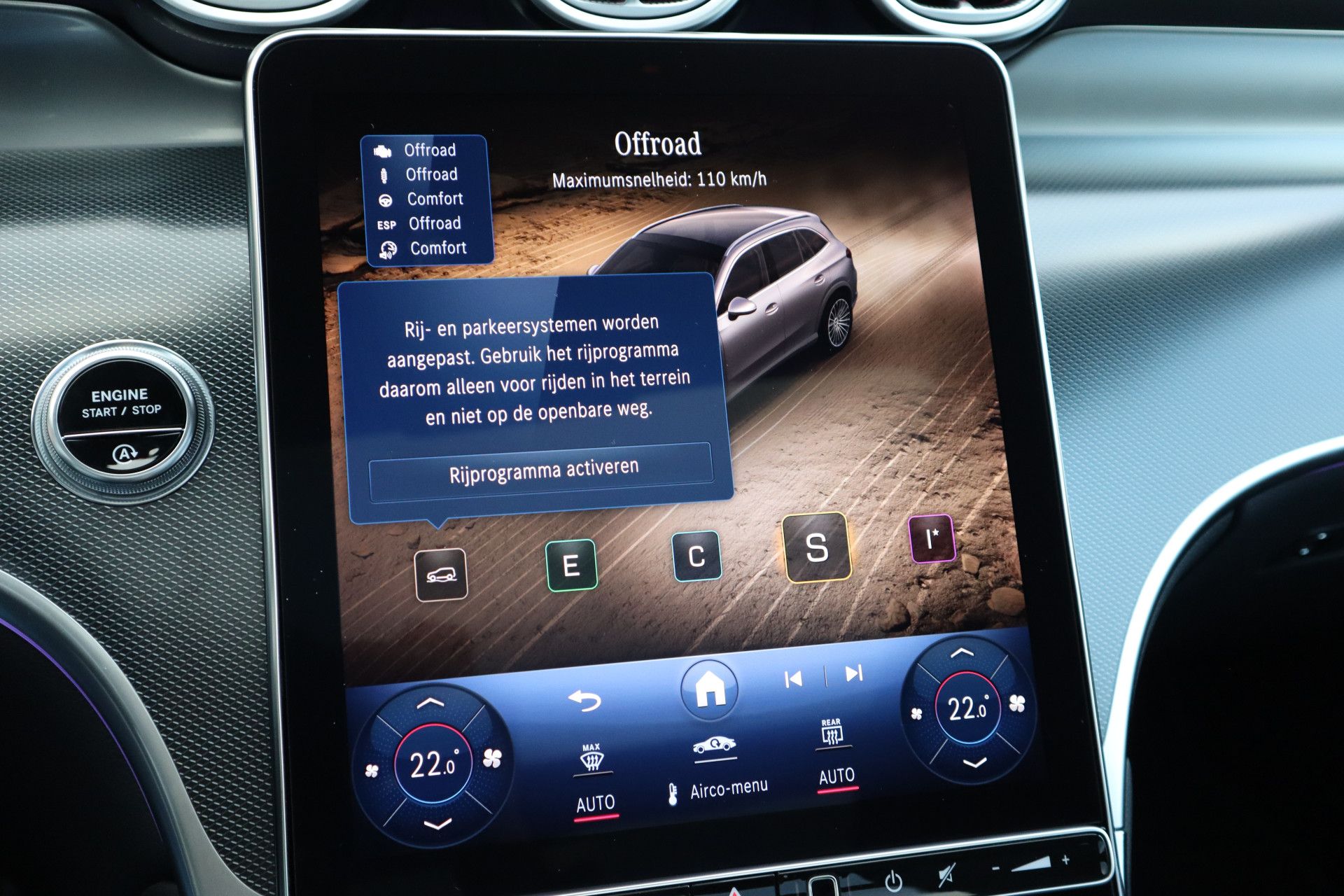 Afbeelding Mercedes-Benz GLC 200 4MATIC | AMG-Line, Luchtvering, Achterasbest., Rij-ass. pakket, Burmester, Pano, Memory, Stoelverwarming, Digital Light