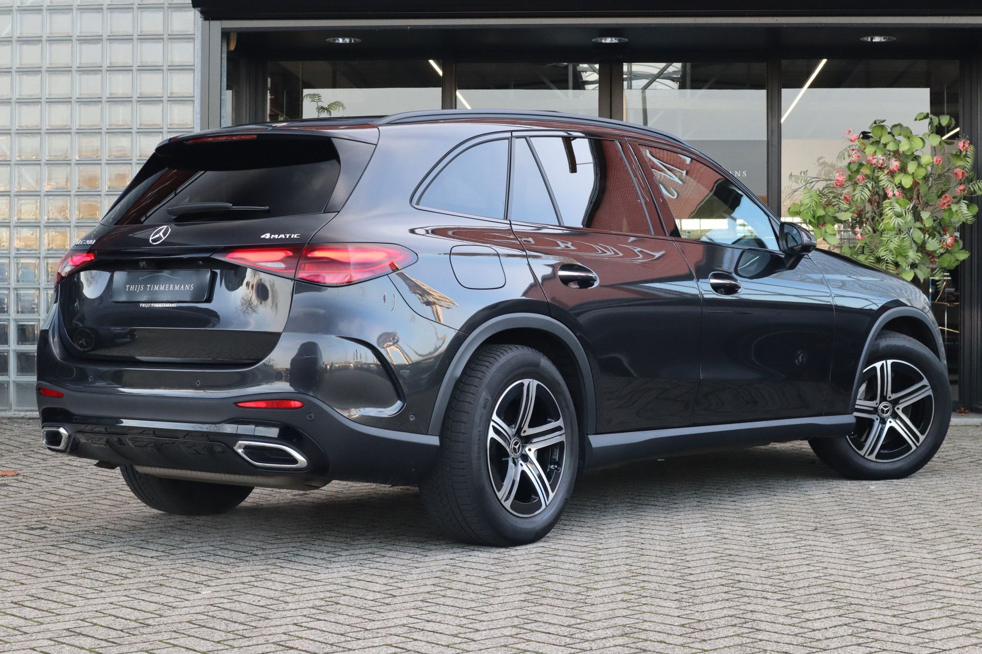 Afbeelding Mercedes-Benz GLC 200 4MATIC | AMG-Line, Luchtvering, Achterasbest., Rij-ass. pakket, Burmester, Pano, Memory, Stoelverwarming, Digital Light