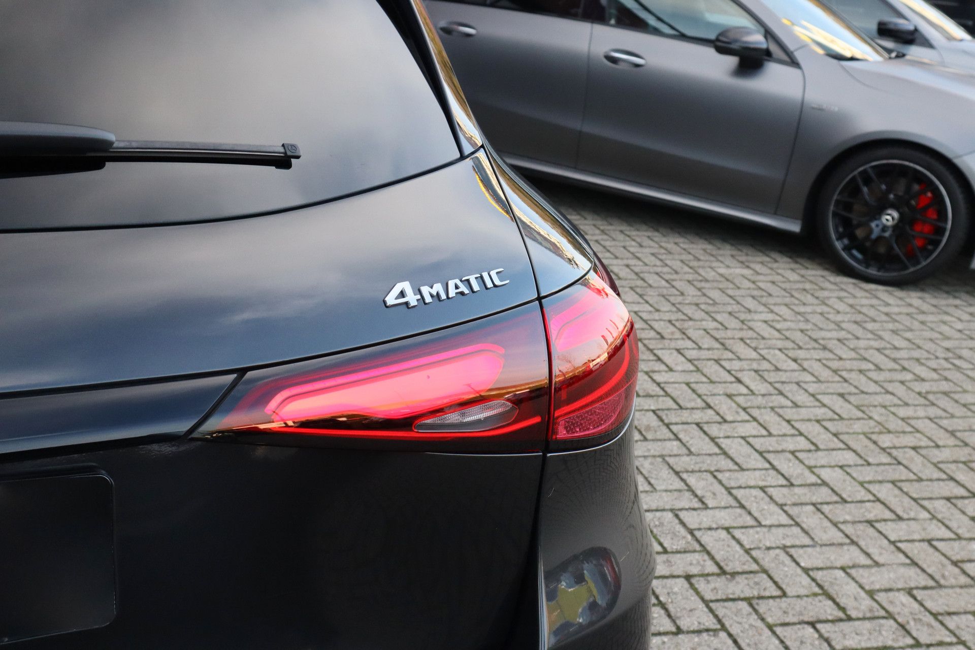 Afbeelding Mercedes-Benz GLC 200 4MATIC | AMG-Line, Luchtvering, Achterasbest., Rij-ass. pakket, Burmester, Pano, Memory, Stoelverwarming, Digital Light