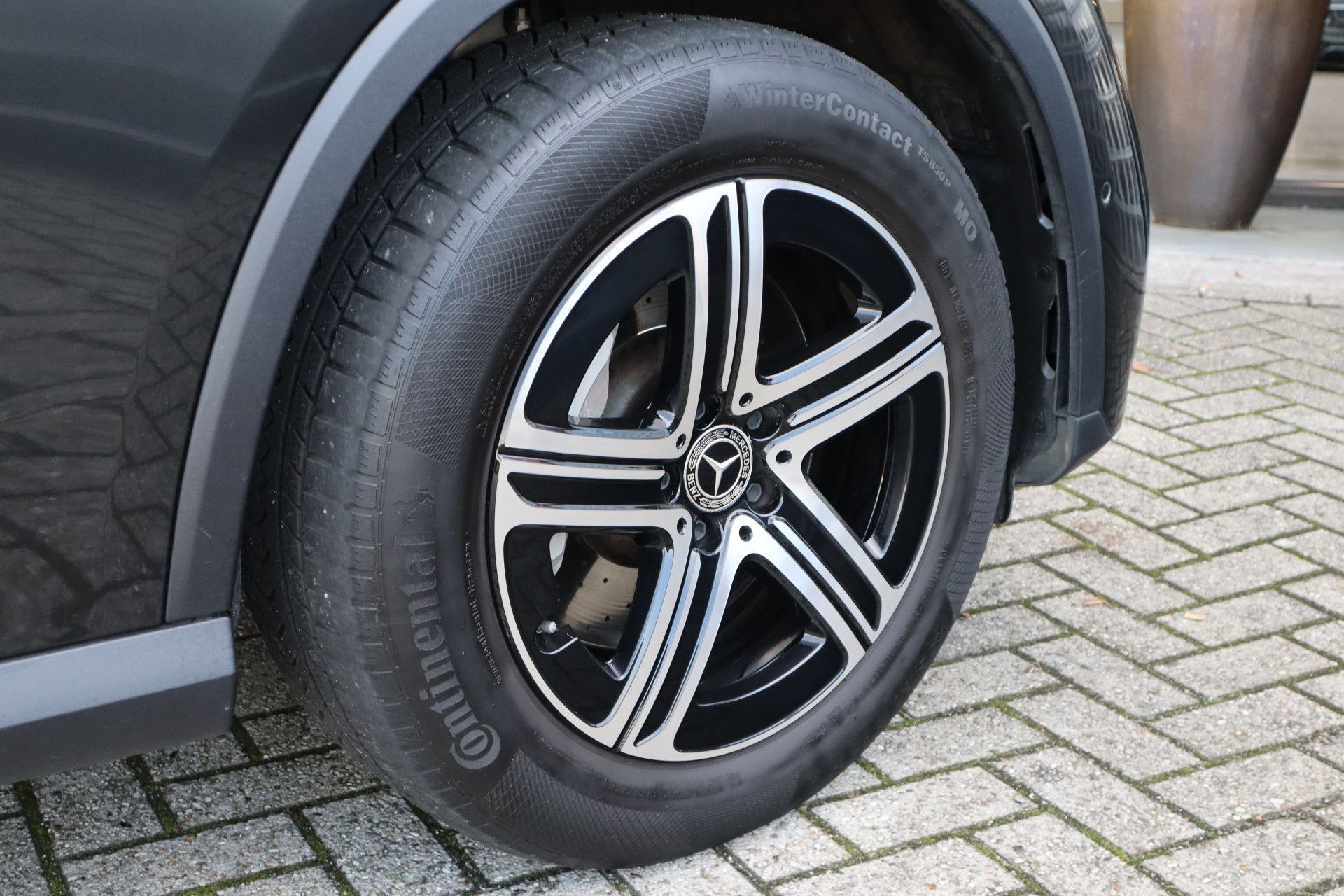 Afbeelding Mercedes-Benz GLC 200 4MATIC | AMG-Line, Luchtvering, Achterasbest., Rij-ass. pakket, Burmester, Pano, Memory, Stoelverwarming, Digital Light