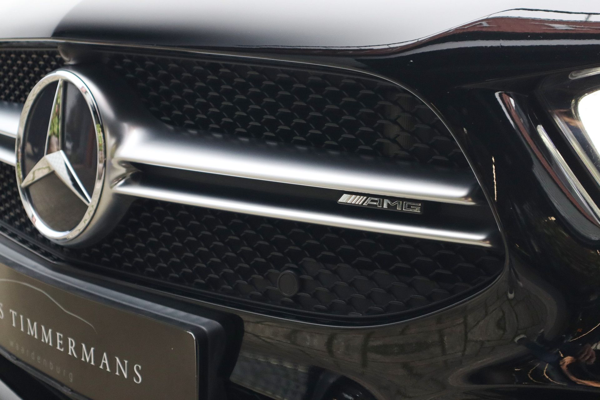 Afbeelding Mercedes-AMG A-Klasse 35  4MATIC | Night-pakket, Panoramadak, Stoelverwarming, Achteruitrijcamera, Spoorassistent