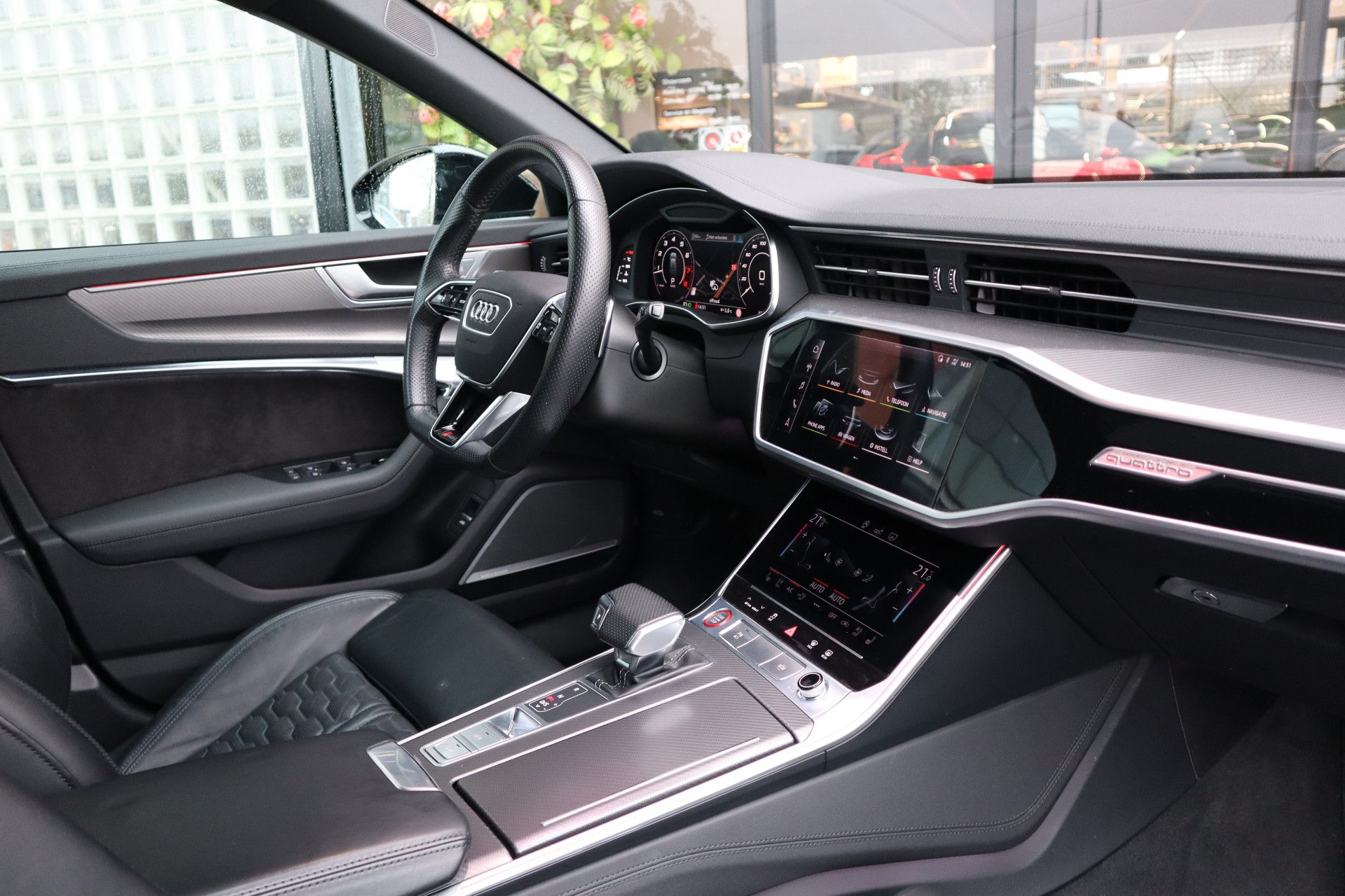 Afbeelding Audi RS6 Avant TFSI quattro | Milltek, Keramisch, Carbon in/ex, B&O, Panoramadak, Zitklima, Adaptive Cruise Control, Zonweringspakket, Wrap matblauw