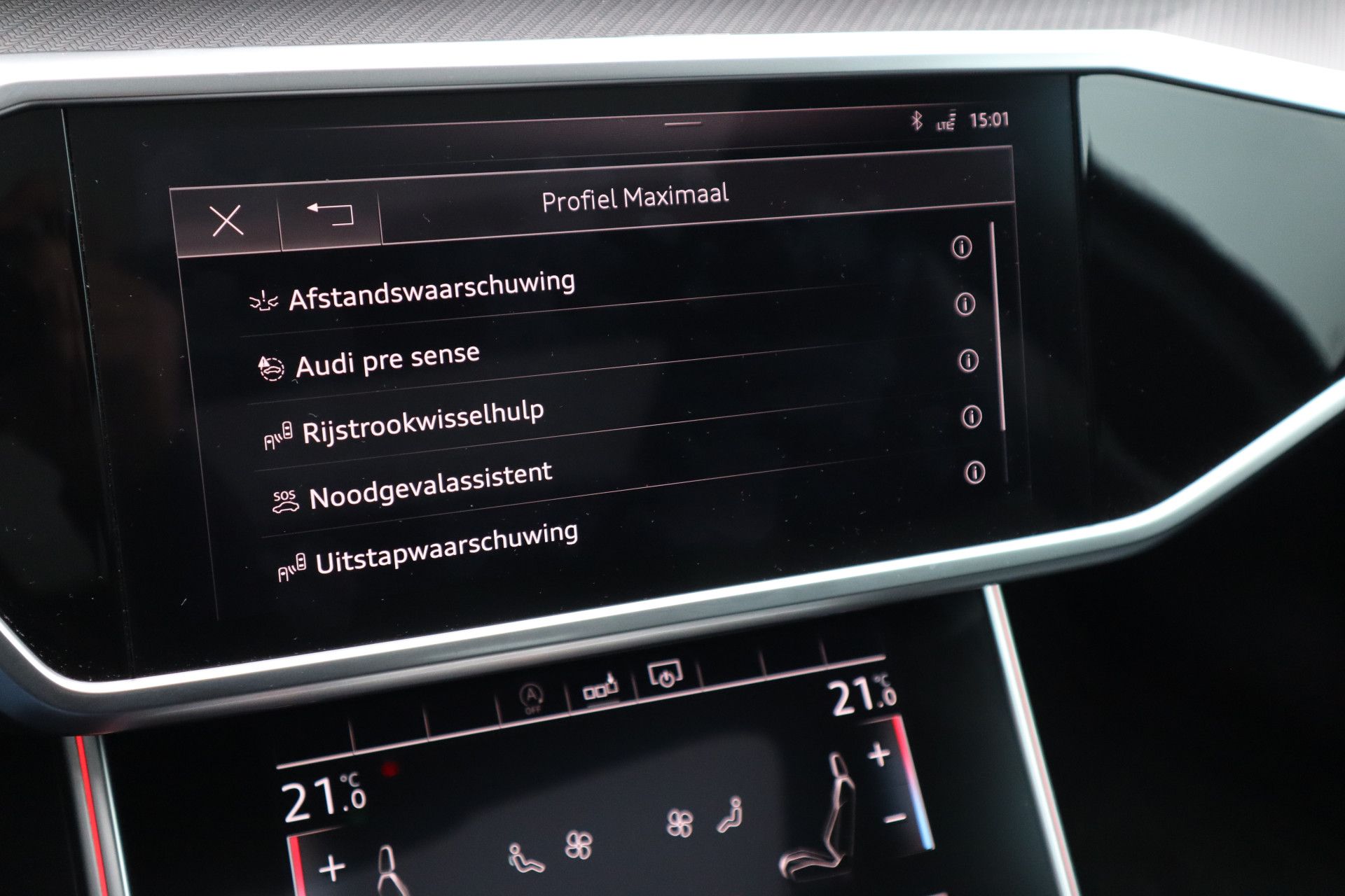 Afbeelding Audi RS6 Avant TFSI quattro | Milltek, Keramisch, Carbon in/ex, B&O, Panoramadak, Zitklima, Adaptive Cruise Control, Zonweringspakket, Wrap matblauw