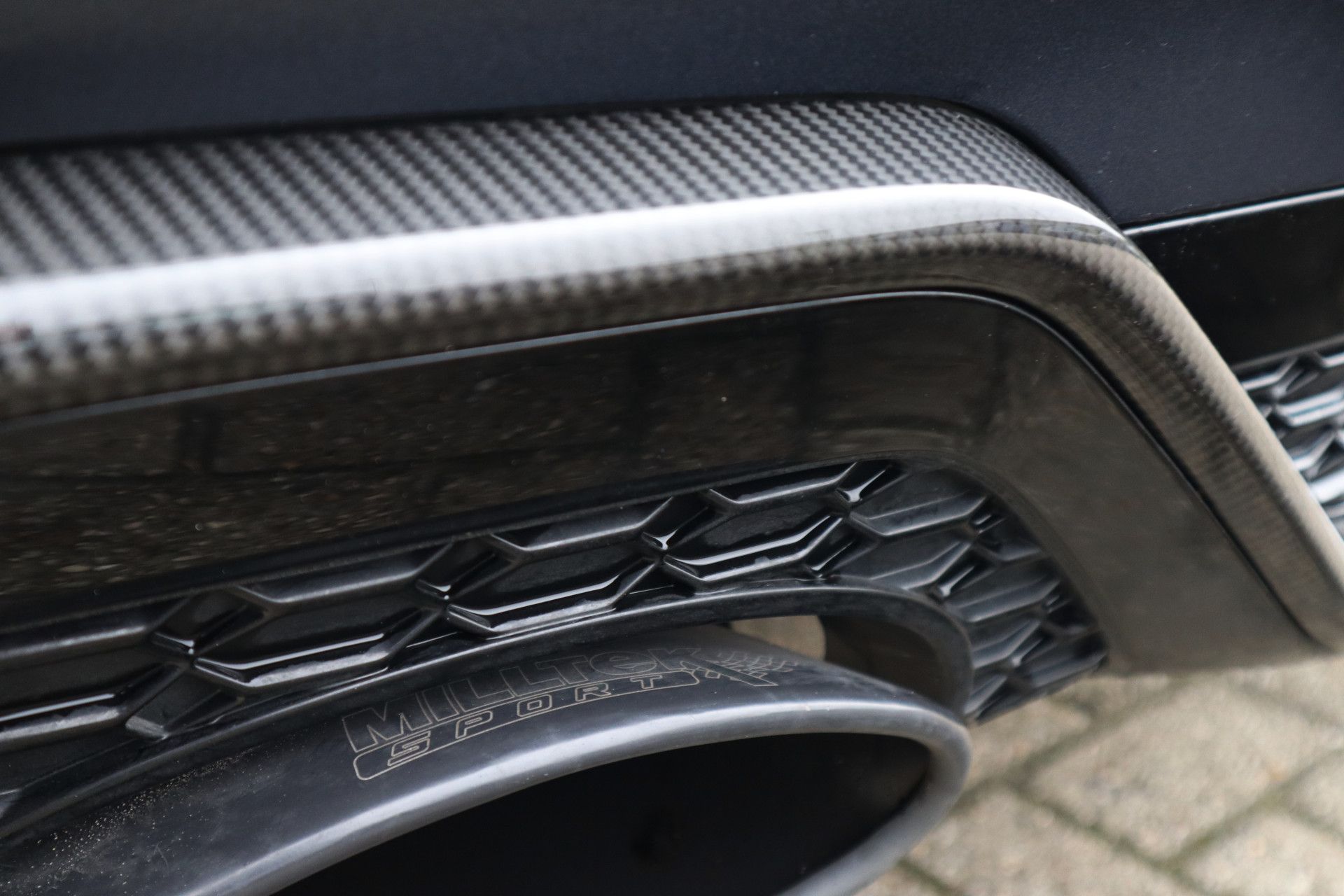 Afbeelding Audi RS6 Avant TFSI quattro | Milltek, Keramisch, Carbon in/ex, B&O, Panoramadak, Zitklima, Adaptive Cruise Control, Zonweringspakket, Wrap matblauw