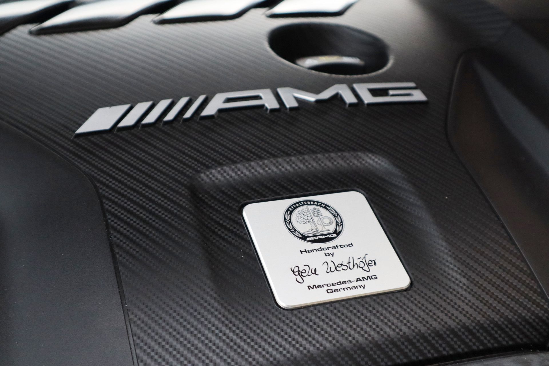 Afbeelding Mercedes-AMG A-Klasse 45 S  4MATIC+ | Akrapovic uitlaat, Perf. stoelen, Driver's Package, Aerodynamica-pakket, Pano, Rij-assistentie pakket, Memory, Stoelverwarming, Head-up display