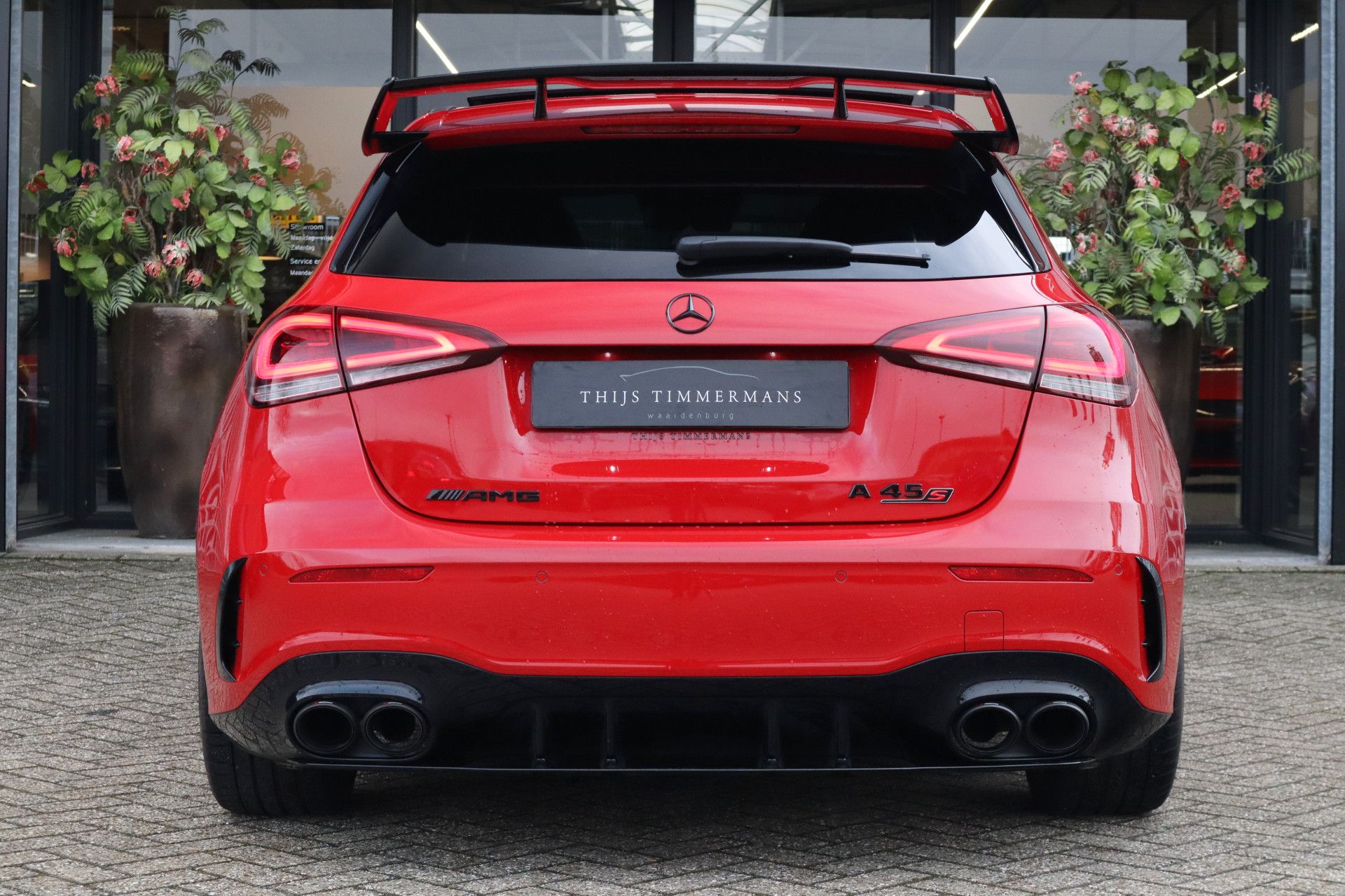 Afbeelding Mercedes-AMG A-Klasse 45 S  4MATIC+ | Akrapovic uitlaat, Perf. stoelen, Driver's Package, Aerodynamica-pakket, Pano, Rij-assistentie pakket, Memory, Stoelverwarming, Head-up display