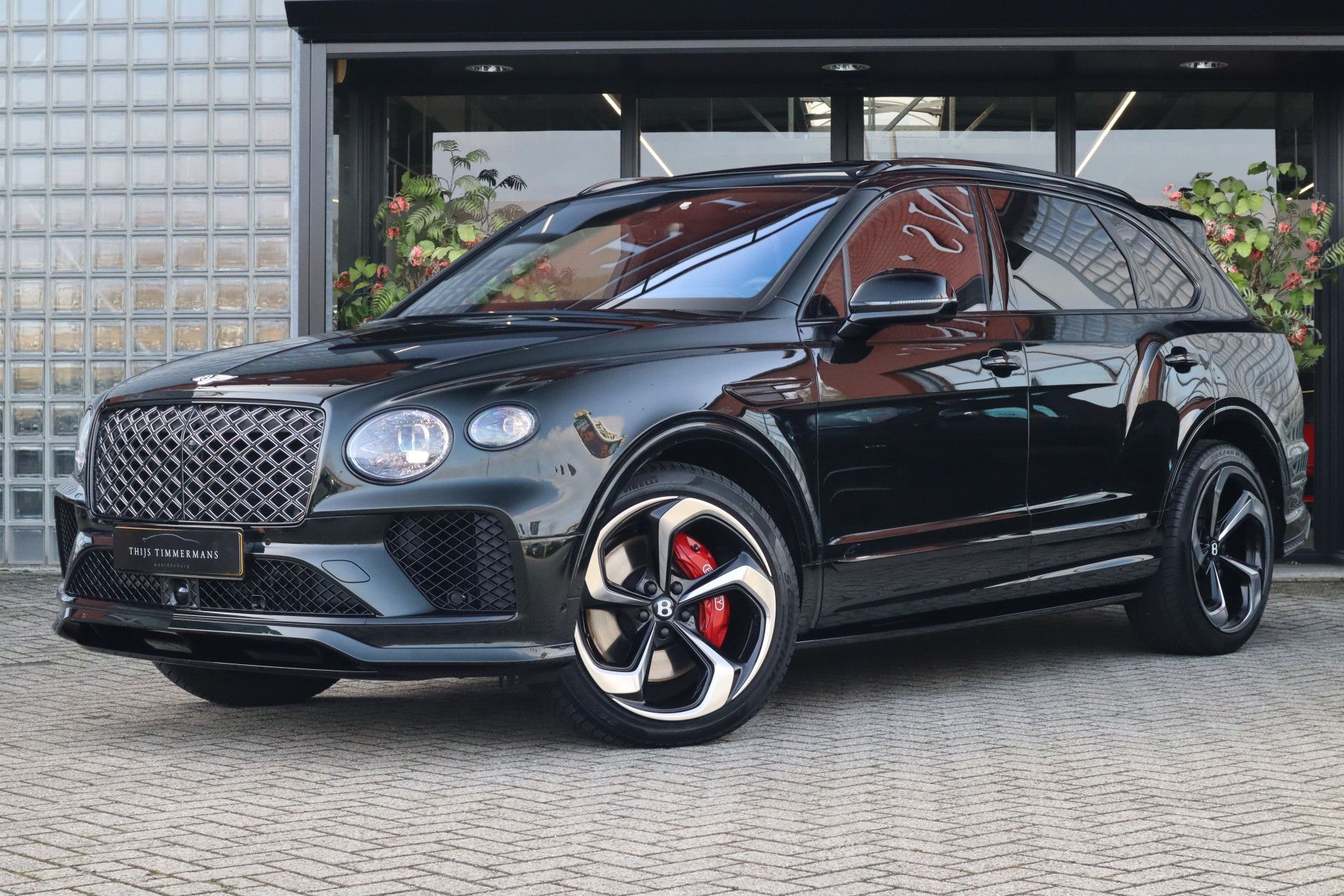 Afbeelding Bentley Bentayga S 4.0 V8 | Mulliner, Naim Audio, Carbon interieur, Massage, Nachtzicht, Panoramadak, Zitklima, Stuurverwarming, Trekhaak, Zonweringspakket
