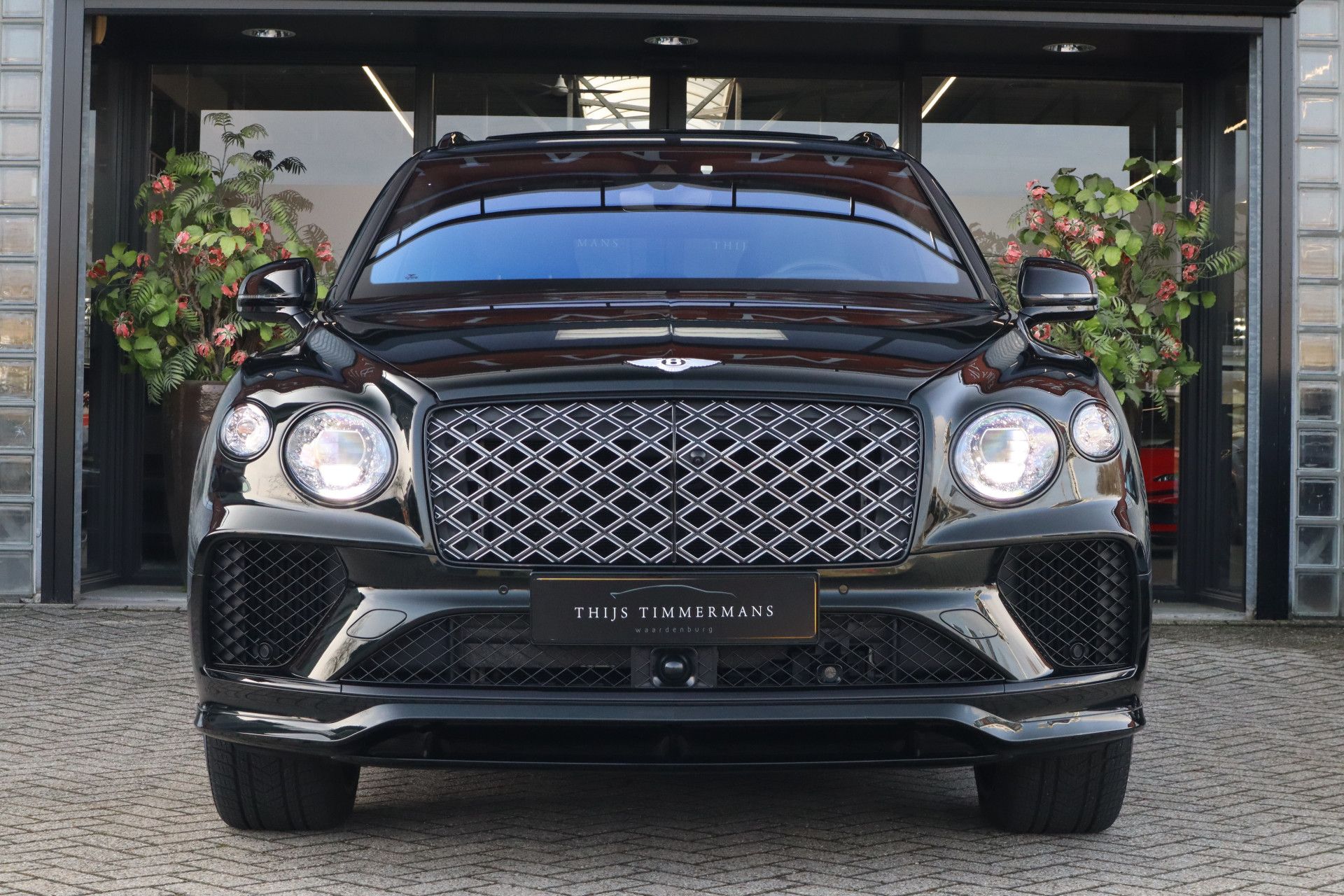 Afbeelding Bentley Bentayga S 4.0 V8 | Mulliner, Naim Audio, Carbon interieur, Massage, Nachtzicht, Panoramadak, Zitklima, Stuurverwarming, Trekhaak, Zonweringspakket