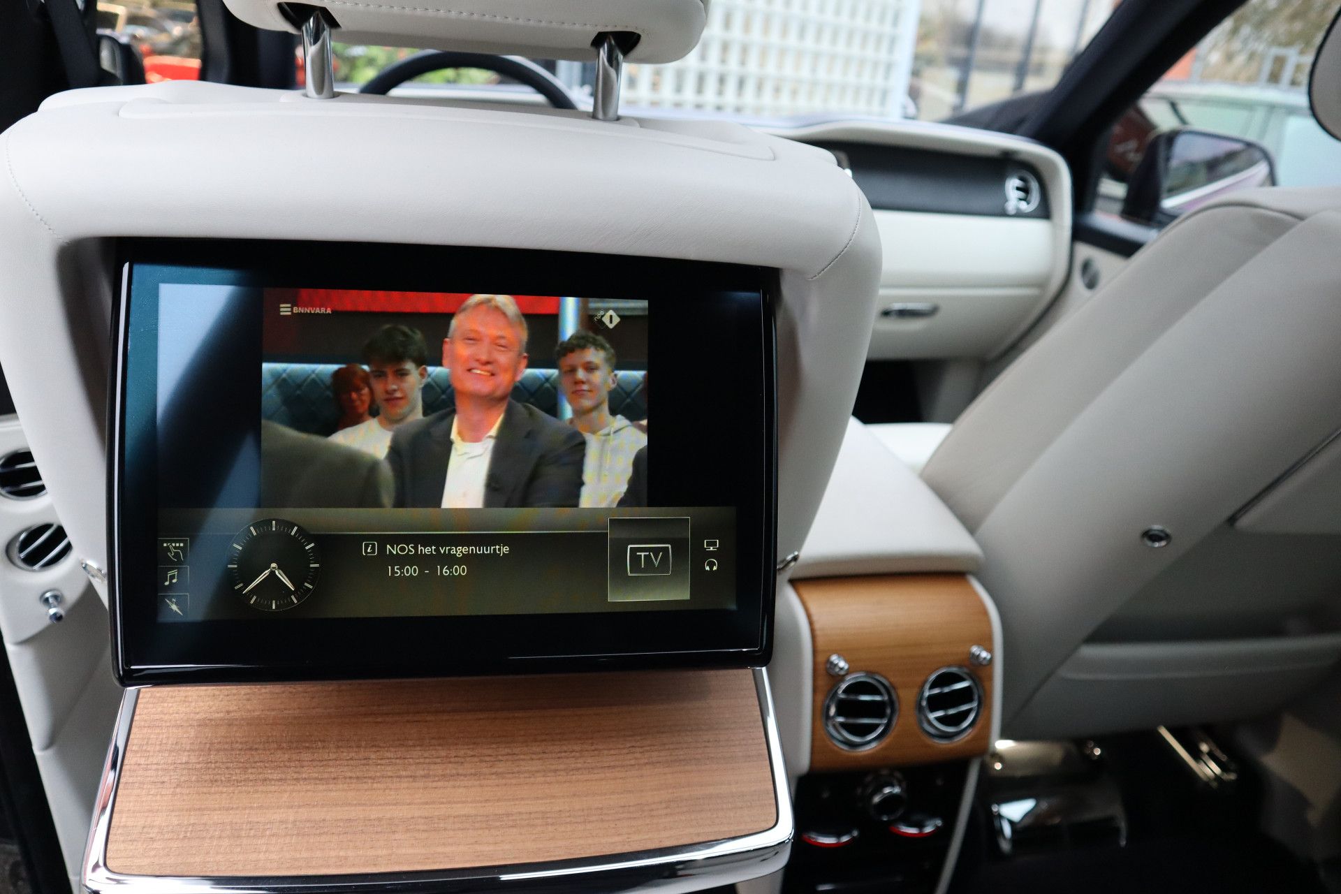 Afbeelding Rolls-Royce Cullinan 6.75 V12 | Bespoke Audio, Massage, Entertainment, Nachtzicht, Panoramadak, Trekhaak, Stoelverwarming, Stuurverwarming, ACC