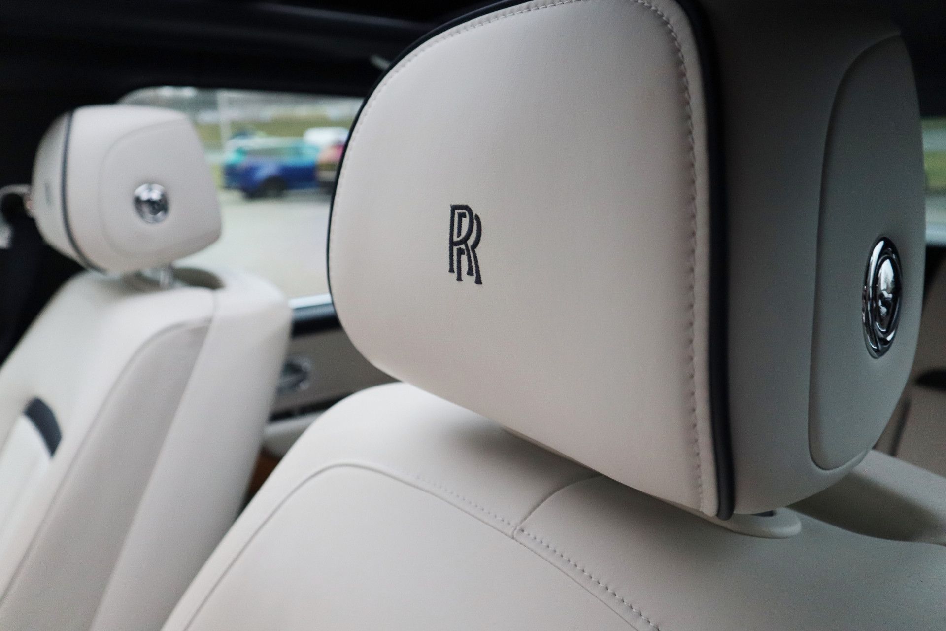 Afbeelding Rolls-Royce Cullinan 6.75 V12 | Bespoke Audio, Massage, Entertainment, Nachtzicht, Panoramadak, Trekhaak, Stoelverwarming, Stuurverwarming, ACC