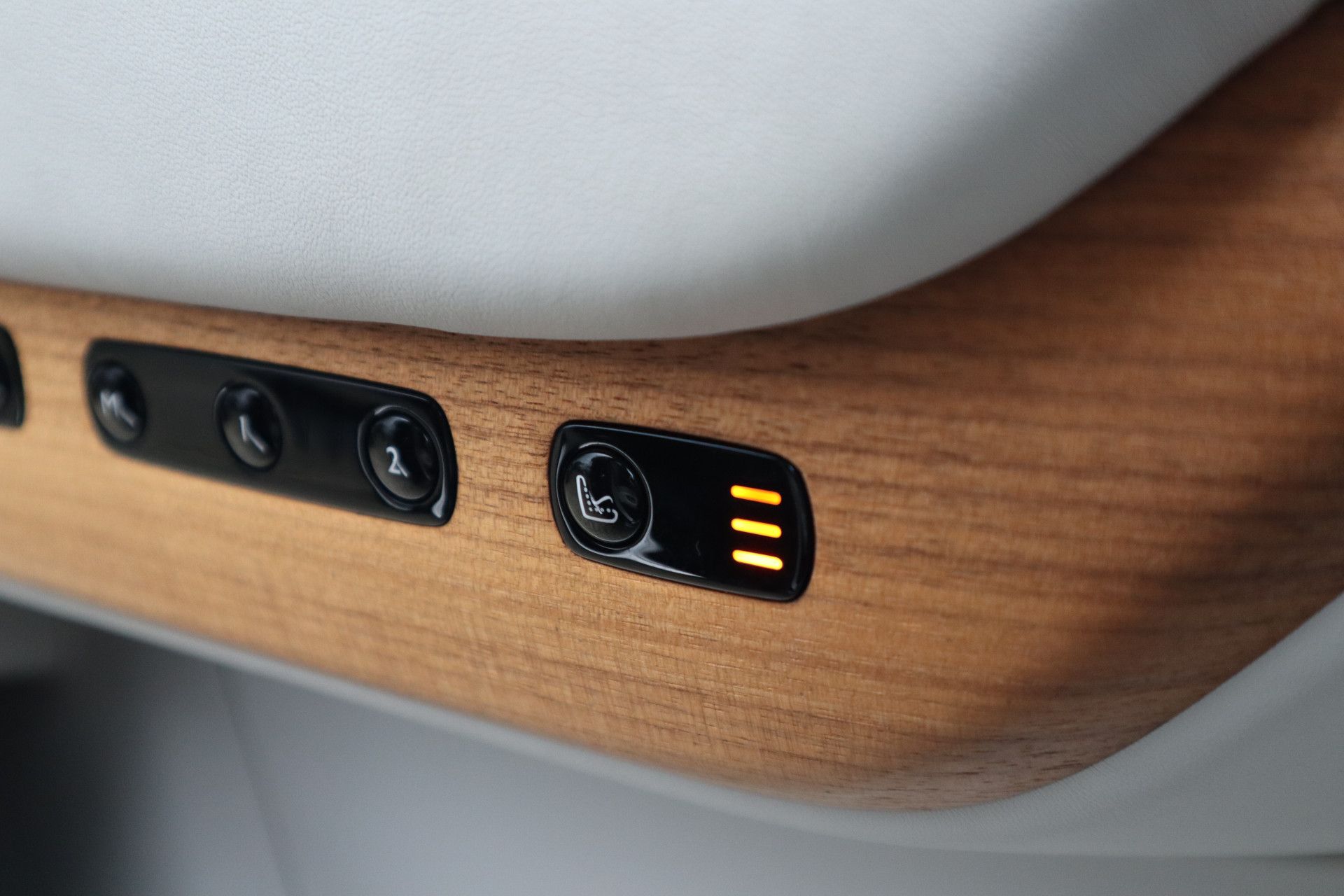 Afbeelding Rolls-Royce Cullinan 6.75 V12 | Bespoke Audio, Massage, Entertainment, Nachtzicht, Panoramadak, Trekhaak, Stoelverwarming, Stuurverwarming, ACC