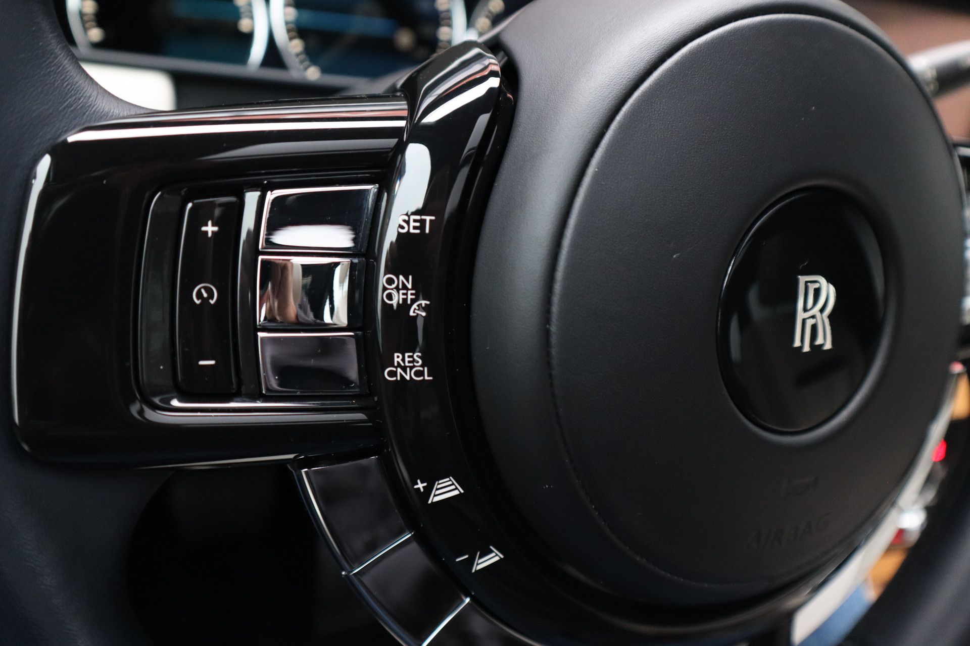 Afbeelding Rolls-Royce Cullinan 6.75 V12 | Bespoke Audio, Massage, Entertainment, Nachtzicht, Panoramadak, Trekhaak, Stoelverwarming, Stuurverwarming, ACC