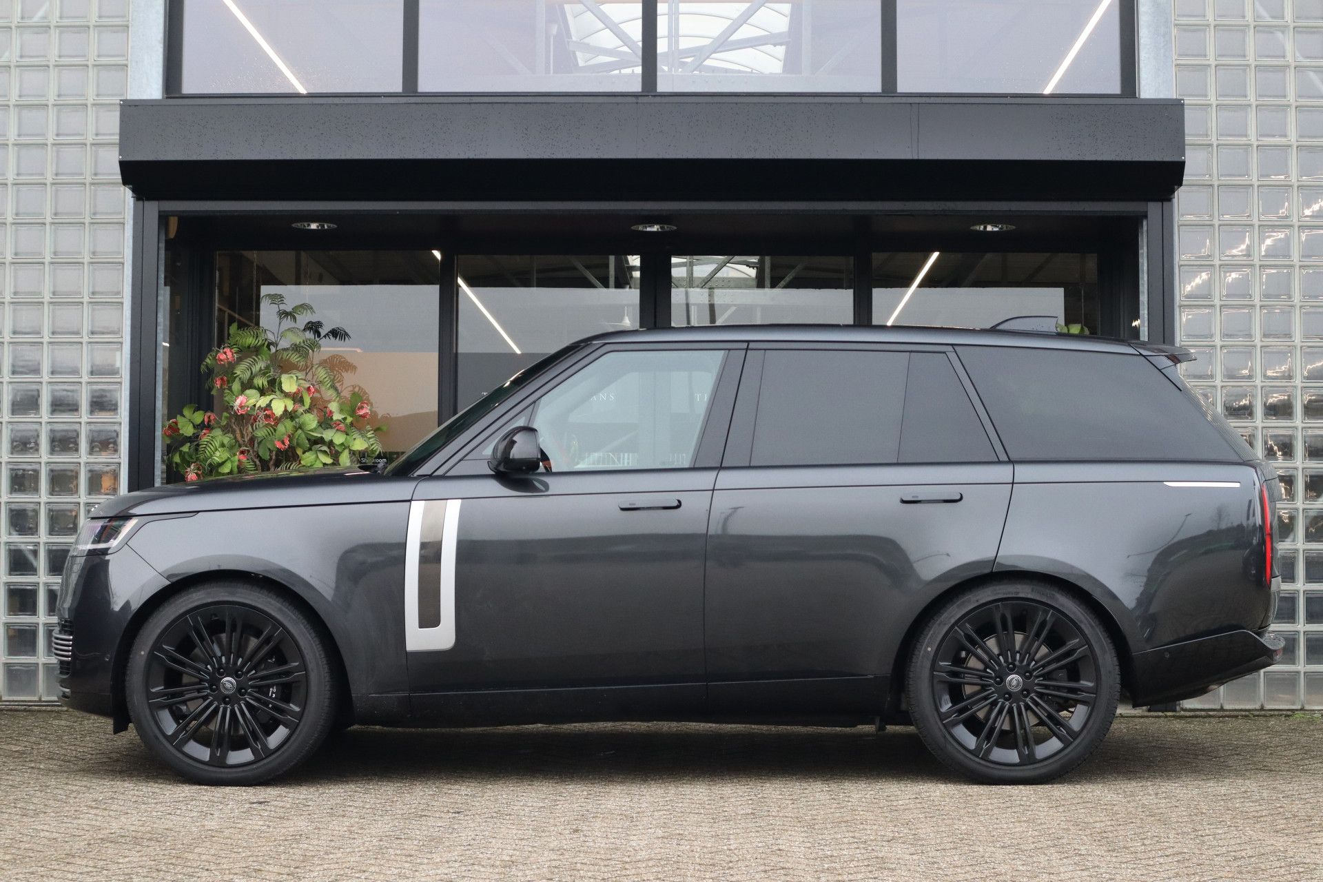 Afbeelding Land Rover Range Rover P615 SV | Meridian Signature Audio, Achterasbesturing, Massage, Trekhaak, Panoramadak, Stuurverwarming