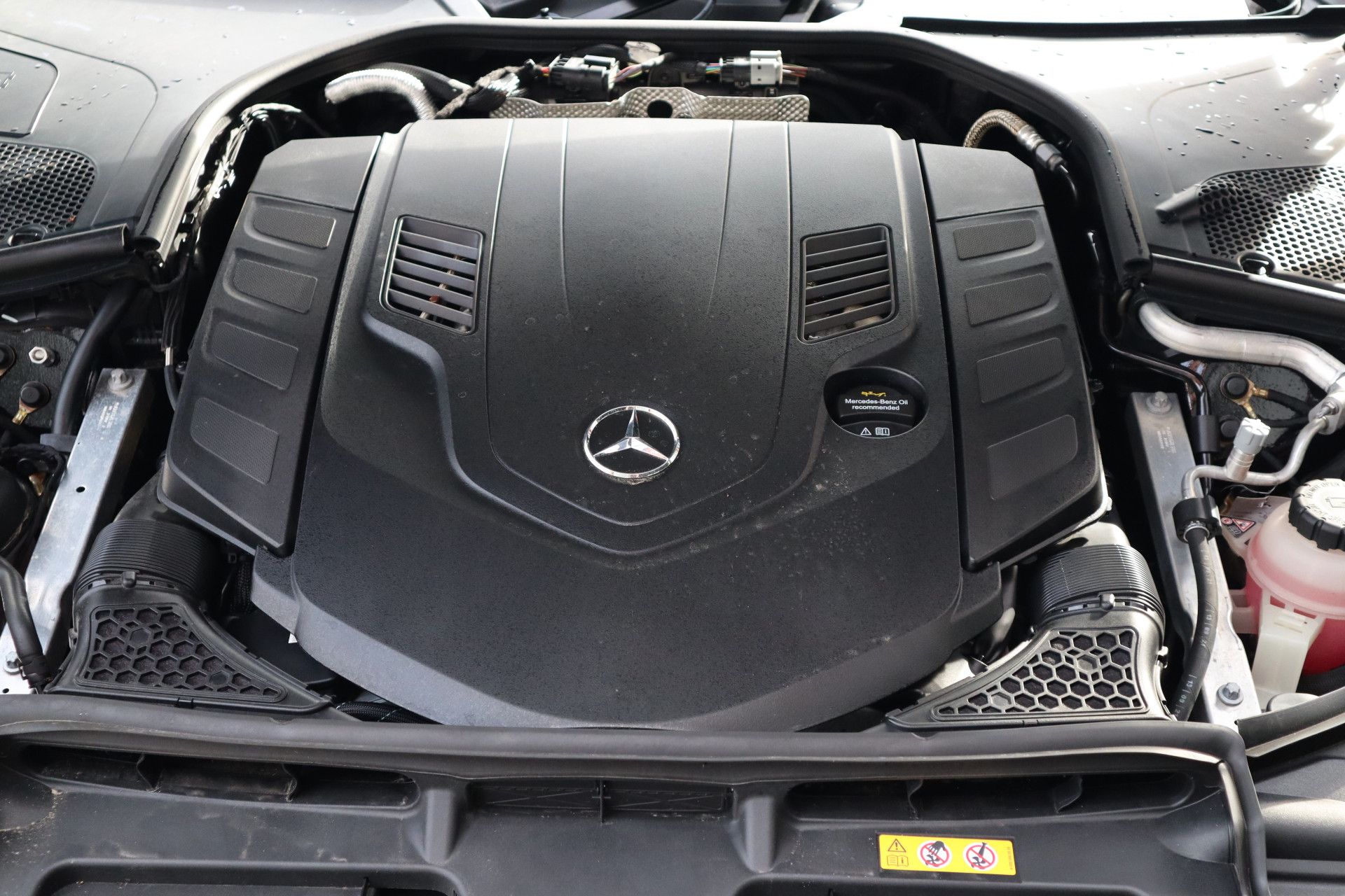 Afbeelding Mercedes-Benz S-Klasse 580 4MATIC Lang | Brabus 571pk, AMG-Line, Burmester High End 4D, Achterasbesturing, Rij-assistentie Plus pakket, Digital Light, Standkachel, Zonweringspakket, Zitklima