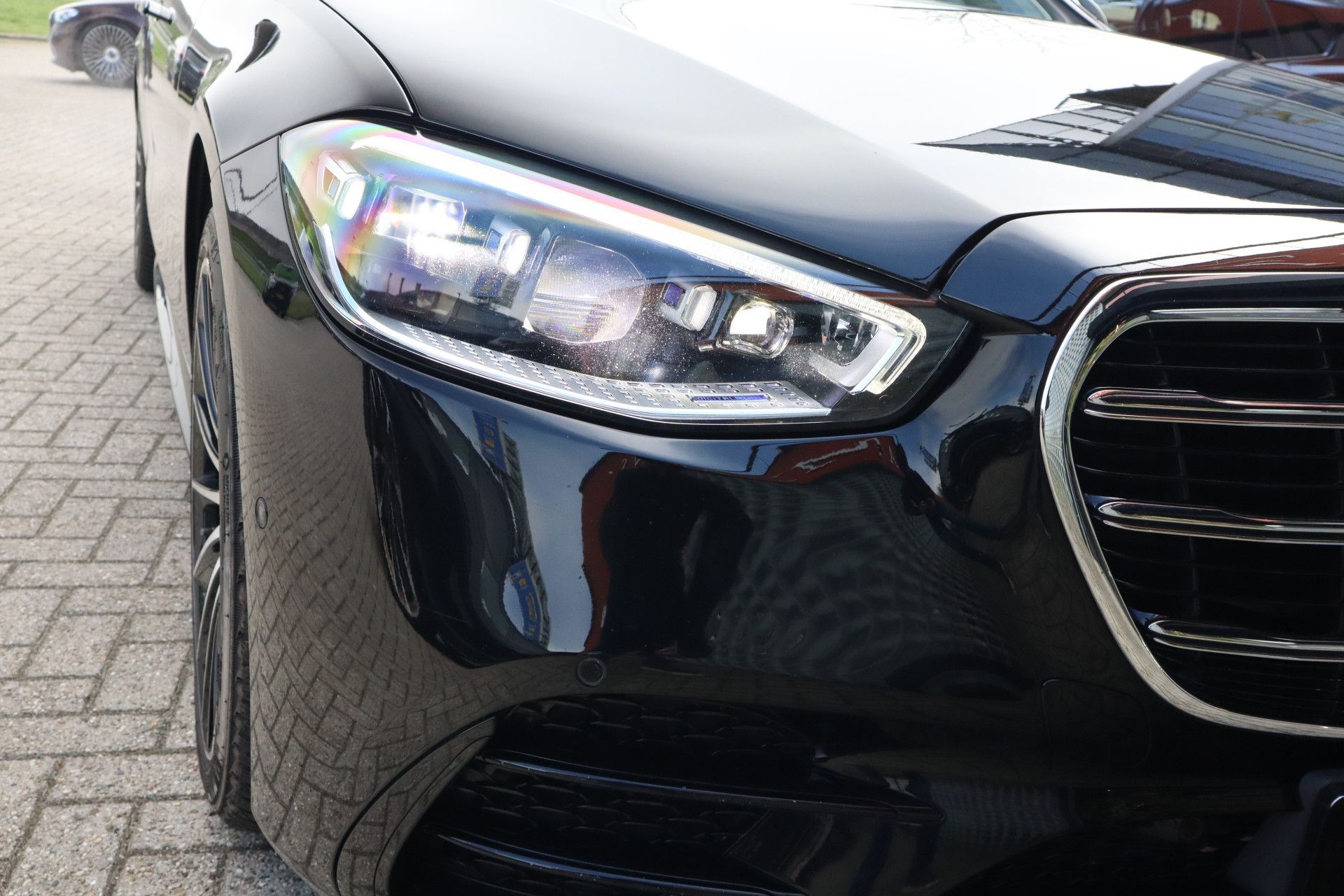 Afbeelding Mercedes-Benz S-Klasse 580 4MATIC Lang | Brabus 571pk, AMG-Line, Burmester High End 4D, Achterasbesturing, Rij-assistentie Plus pakket, Digital Light, Standkachel, Zonweringspakket, Zitklima