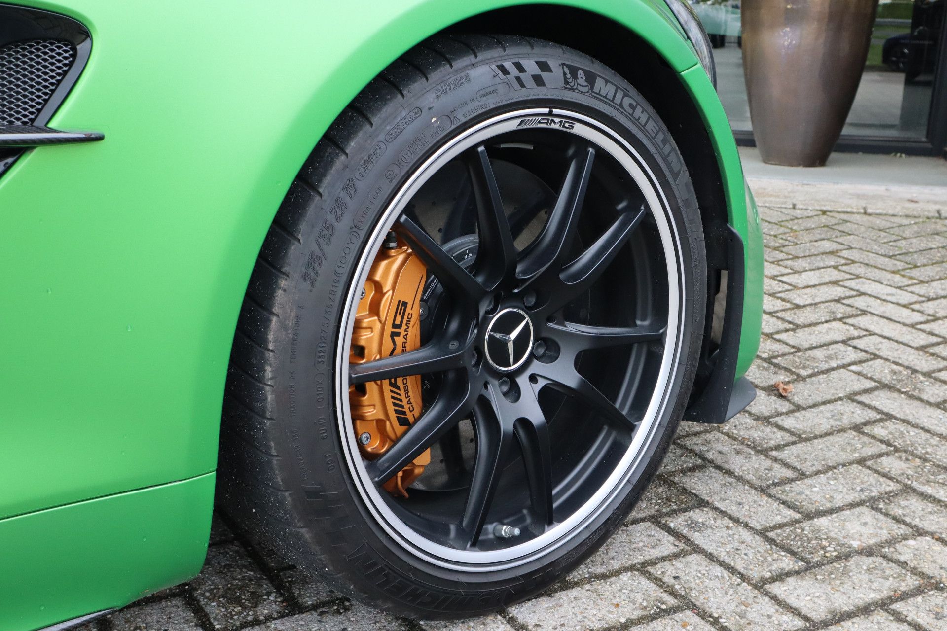 Afbeelding Mercedes-Benz AMG GT R | Keramisch, Carbon in/exterieur, Distronic Plus, Apple Carplay, Stoelverwarming, Green Hell Magno
