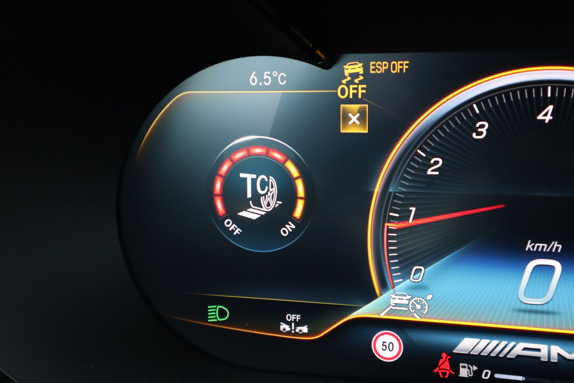Afbeelding Mercedes-Benz AMG GT R | Keramisch, Carbon in/exterieur, Distronic Plus, Apple Carplay, Stoelverwarming, Green Hell Magno