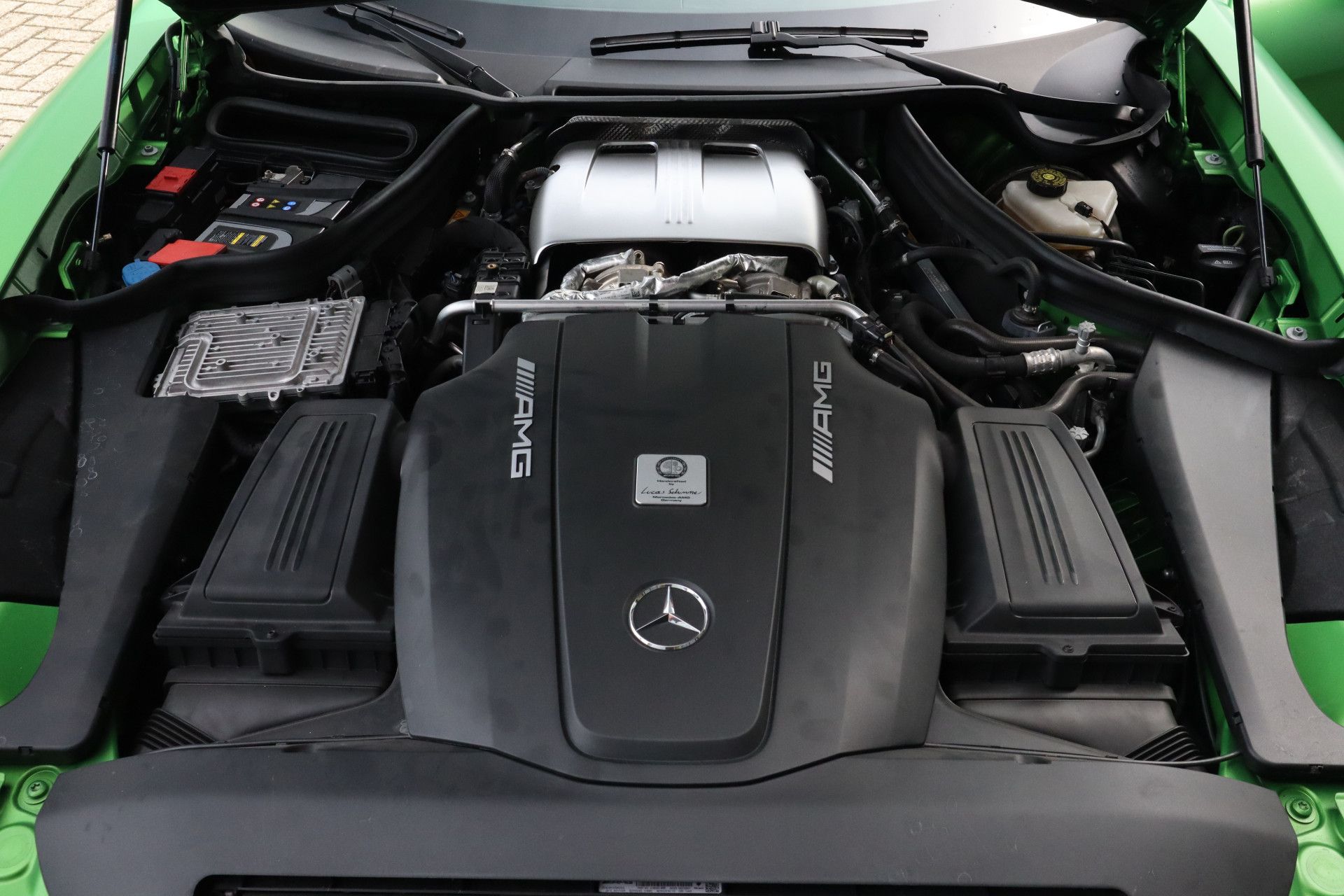 Afbeelding Mercedes-Benz AMG GT R | Keramisch, Carbon in/exterieur, Distronic Plus, Apple Carplay, Stoelverwarming, Green Hell Magno