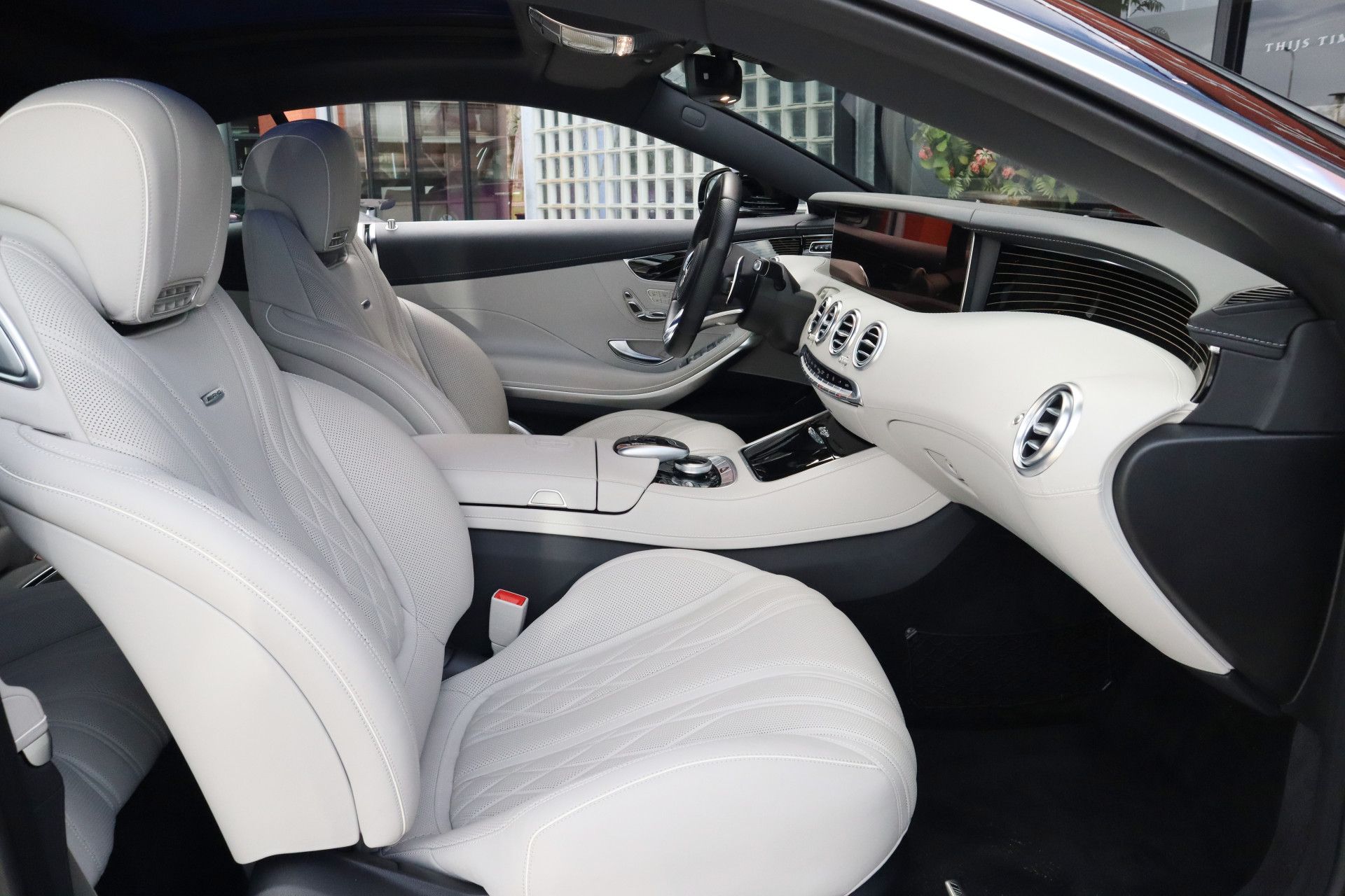 Afbeelding Mercedes-AMG S-Klasse Coupé  65 | Burmester High End, Magic Skydak, Swarovski-koplampen, Massage, Airscarf, Zitklima, Stuurverwarming, Nachtzicht, Rij-ass. Plus pakket, Driver's Package