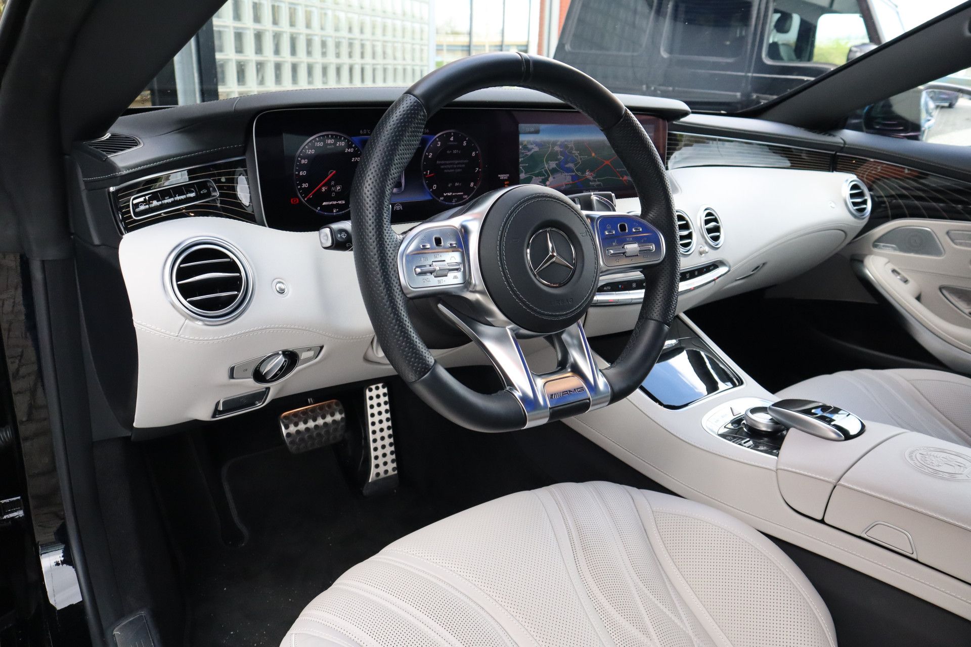 Afbeelding Mercedes-AMG S-Klasse Coupé  65 | Burmester High End, Magic Skydak, Swarovski-koplampen, Massage, Airscarf, Zitklima, Stuurverwarming, Nachtzicht, Rij-ass. Plus pakket, Driver's Package