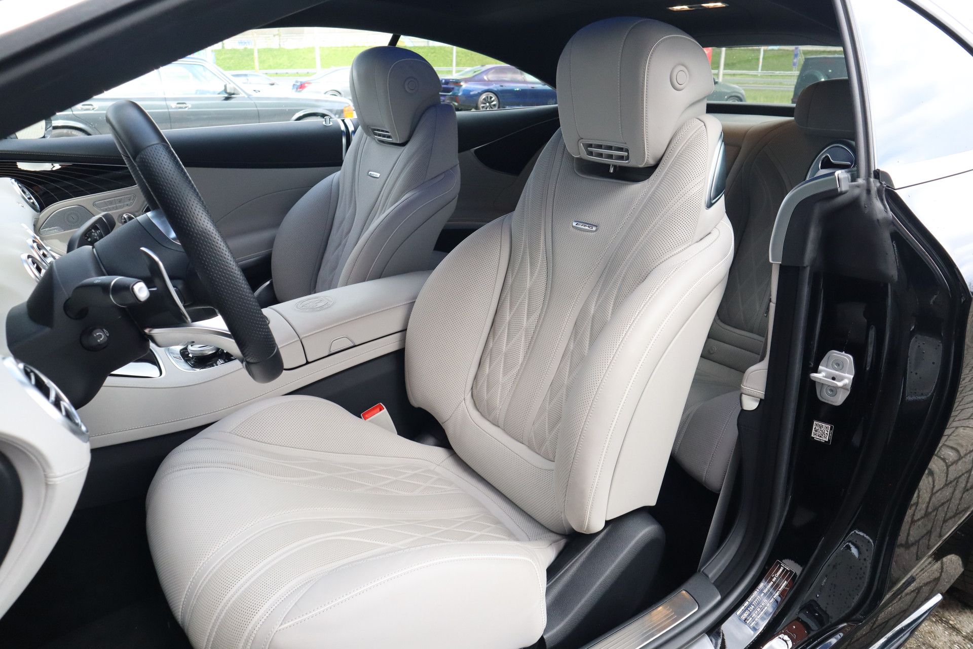 Afbeelding Mercedes-AMG S-Klasse Coupé  65 | Burmester High End, Magic Skydak, Swarovski-koplampen, Massage, Airscarf, Zitklima, Stuurverwarming, Nachtzicht, Rij-ass. Plus pakket, Driver's Package