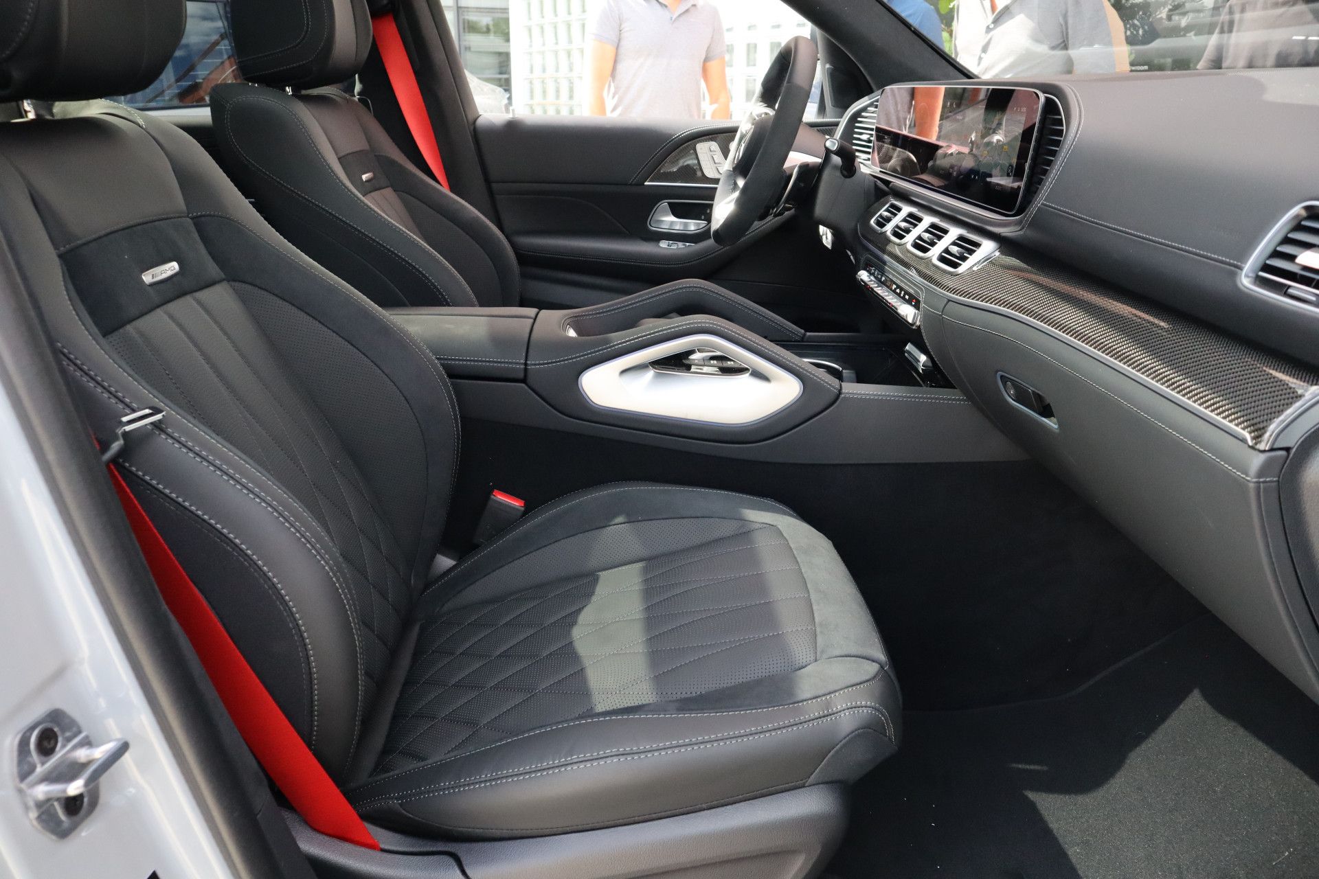 Afbeelding Mercedes-AMG GLE  63 S 4MATIC+ | BRABUS 700 + Uitlaat, BRABUS 24'' + Carbon in/ex, Massage, Leder Exclusief, Rij-ass. Plus pakket, Zitklima, Stuurverwarming, Pano, Driver's Package