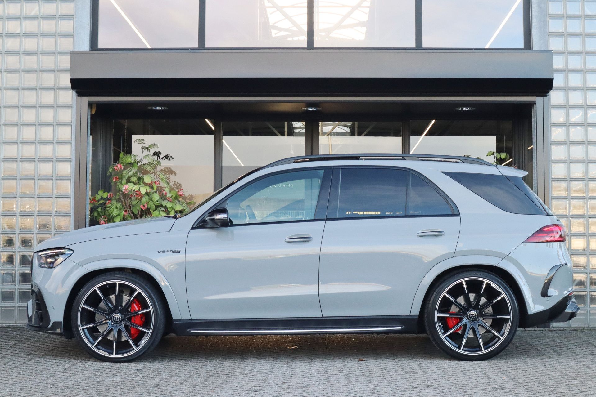 Afbeelding Mercedes-AMG GLE  63 S 4MATIC+ | BRABUS 700 + Uitlaat, BRABUS 24'' + Carbon in/ex, Massage, Leder Exclusief, Rij-ass. Plus pakket, Zitklima, Stuurverwarming, Pano, Driver's Package