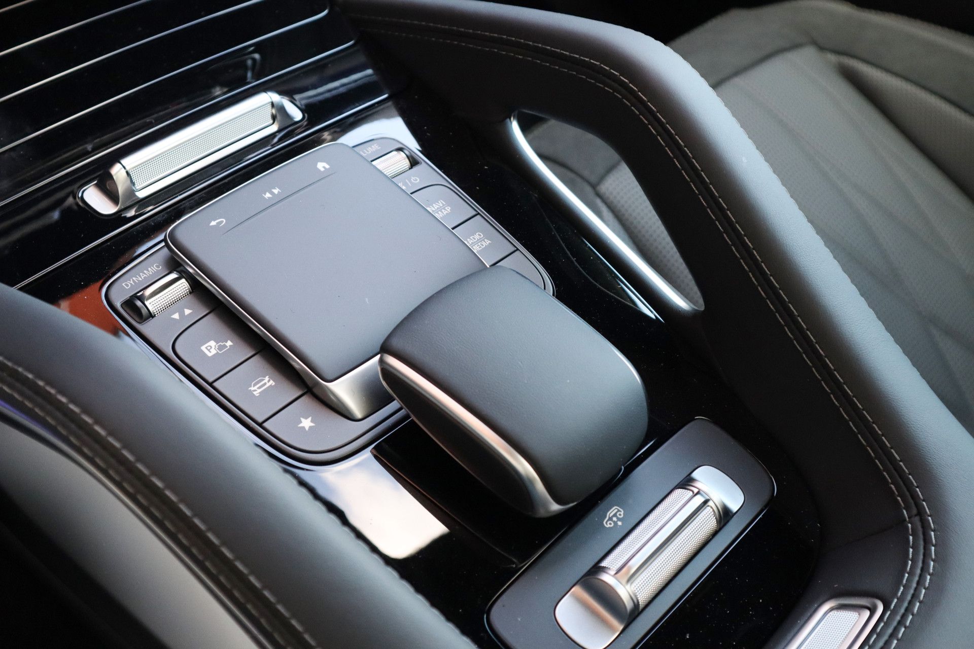 Afbeelding Mercedes-AMG GLE  63 S 4MATIC+ | BRABUS 700 + Uitlaat, BRABUS 24'' + Carbon in/ex, Massage, Leder Exclusief, Rij-ass. Plus pakket, Zitklima, Stuurverwarming, Pano, Driver's Package