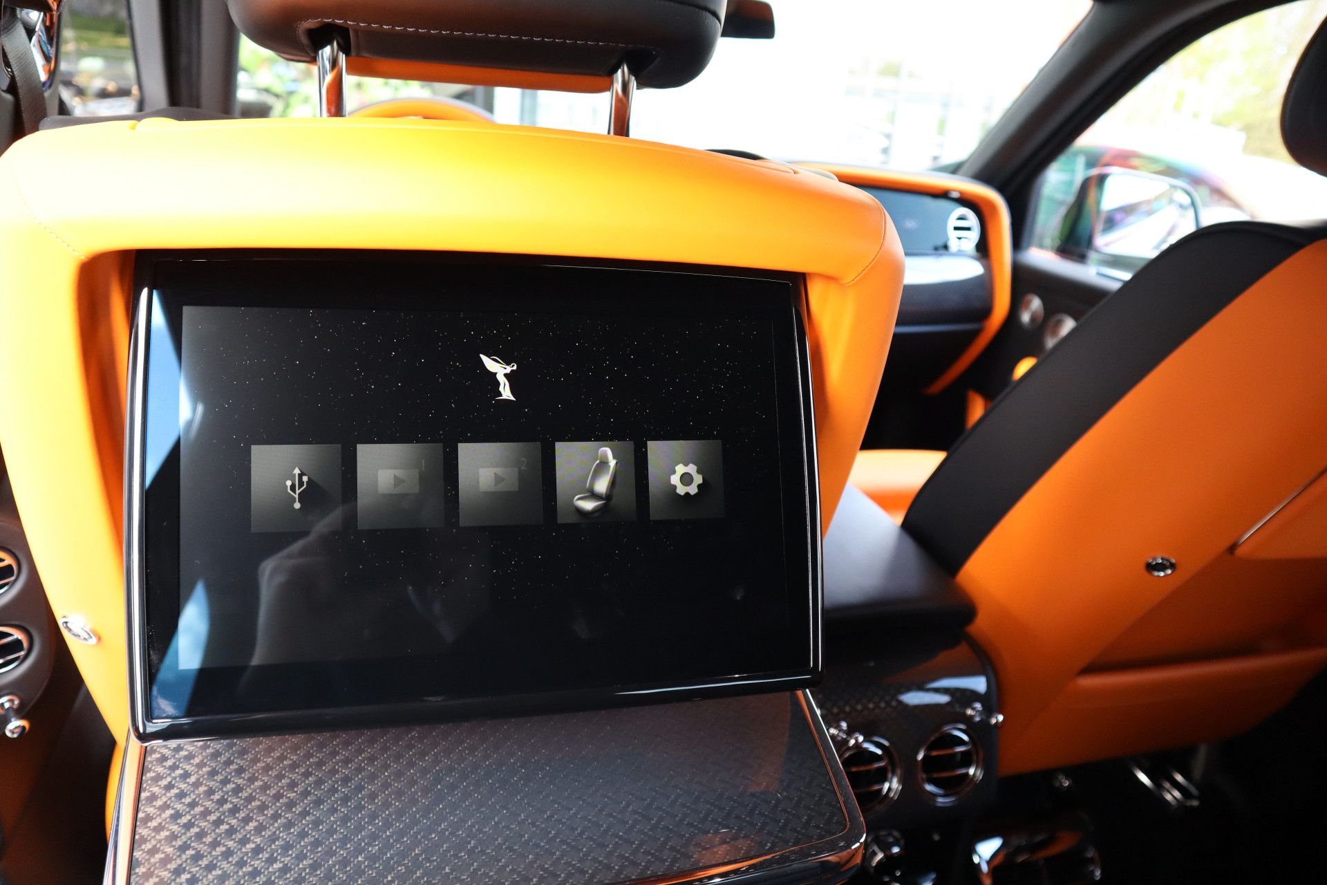 Afbeelding Rolls-Royce Cullinan BLACK BADGE 6.75 V12 | Series II, Starlight, Bespoke Audio, Massage, Entertainment