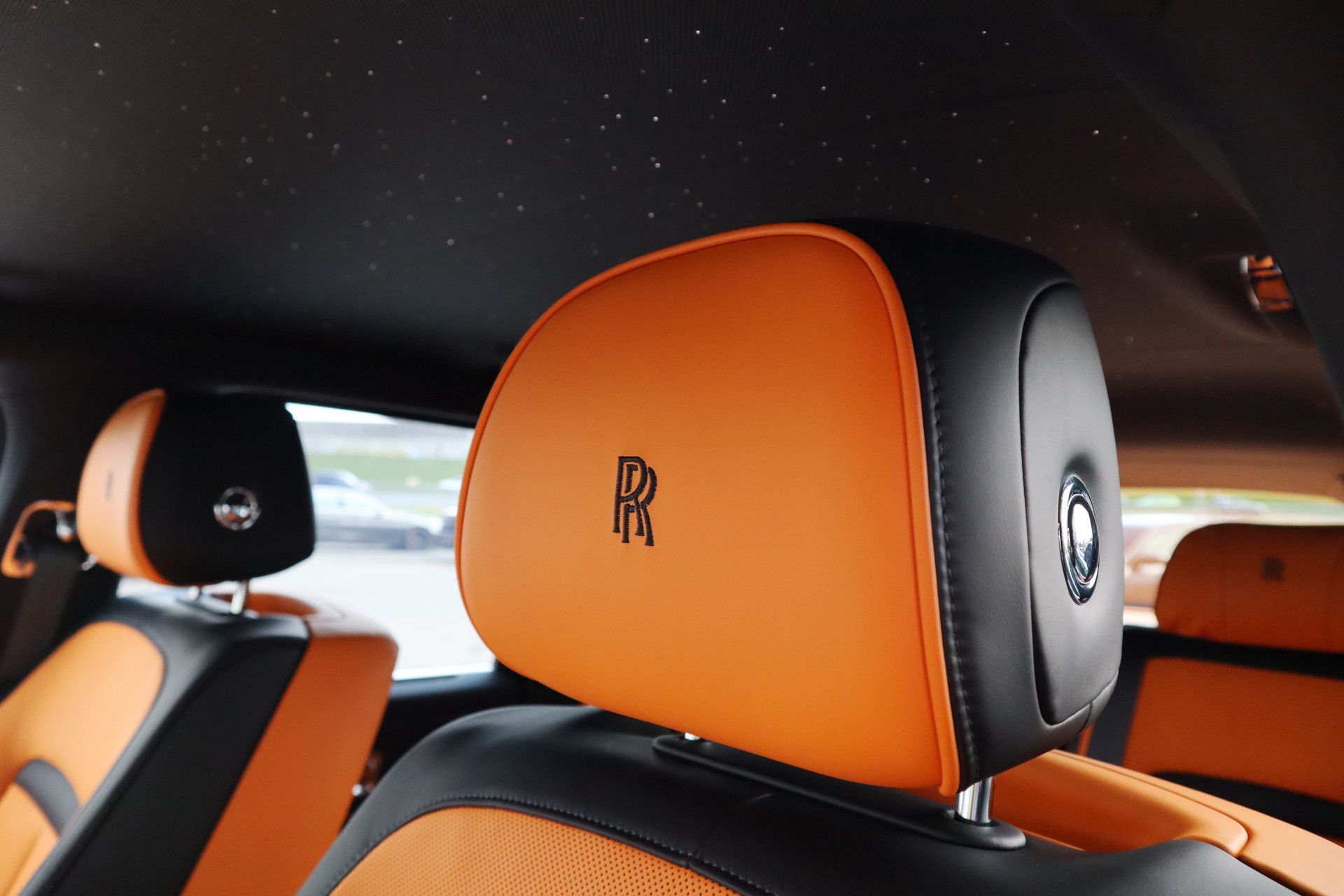 Afbeelding Rolls-Royce Cullinan BLACK BADGE 6.75 V12 | Series II, Starlight, Bespoke Audio, Massage, Entertainment